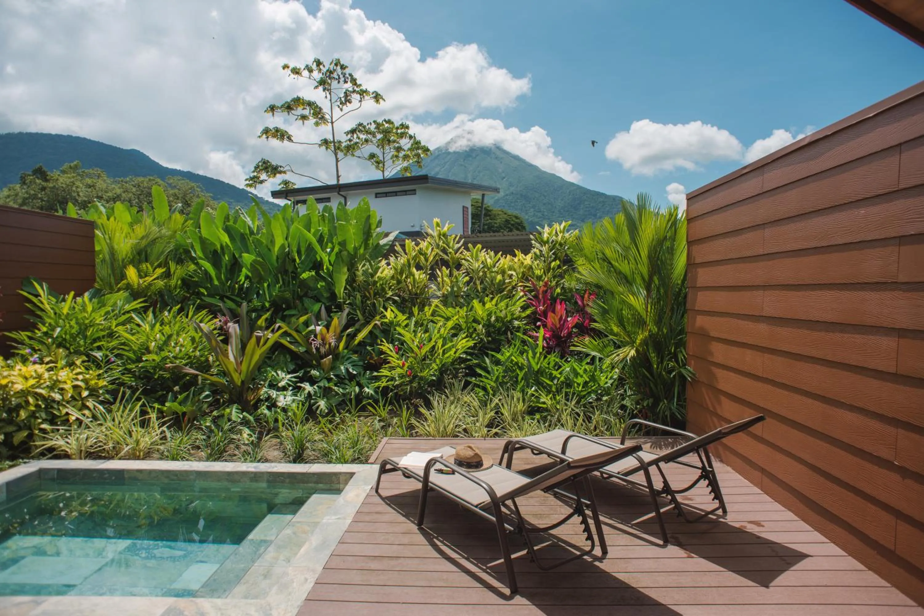 Natural landscape in Fortuna Retreat