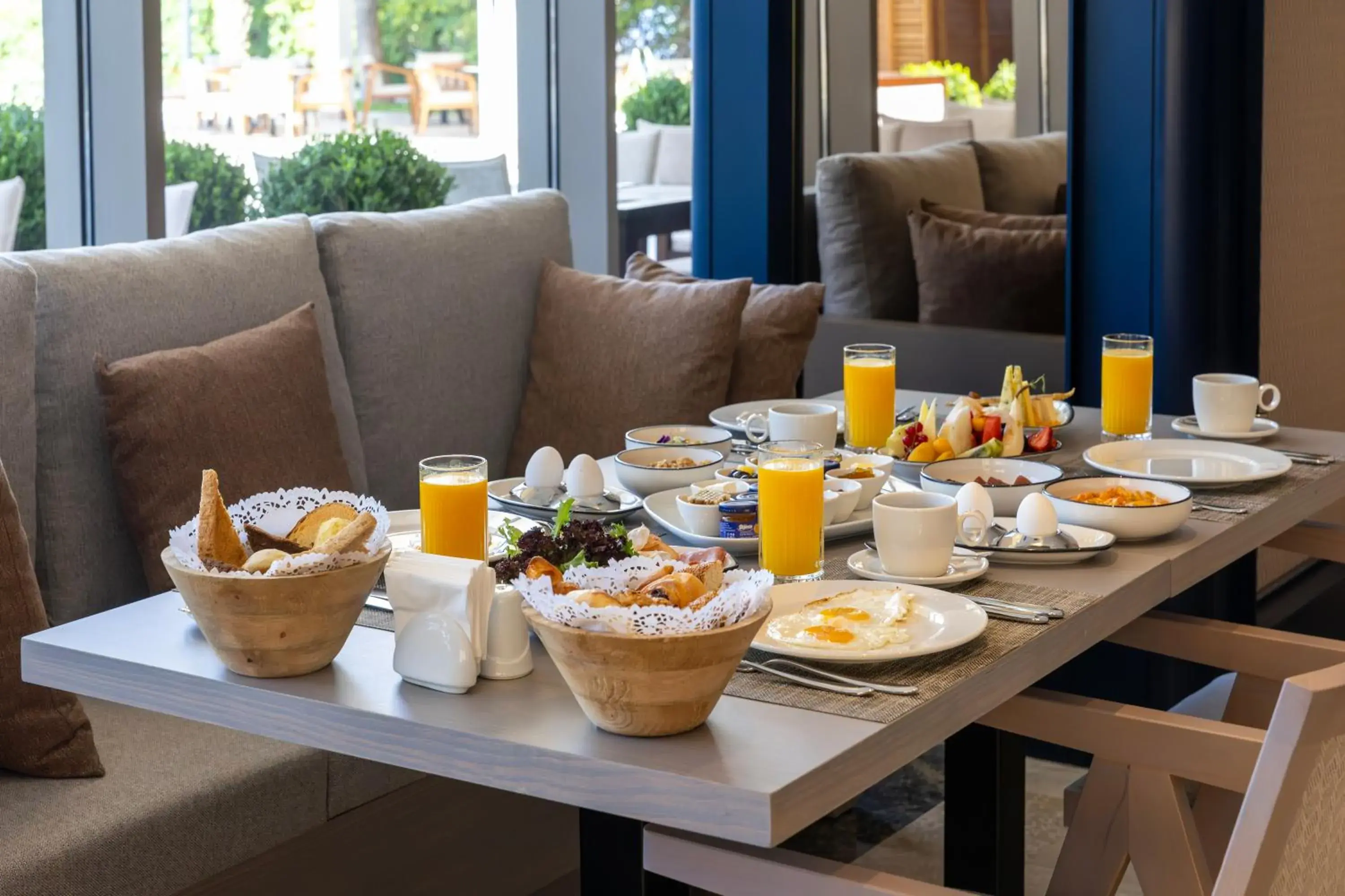 Food and drinks in Delta Hotels by Marriott Antalya Lara - Adult Only 18 Plus Food and drinks in Delta Hotels by Marriott Antalya Lara - Adult Only 18 Plus
