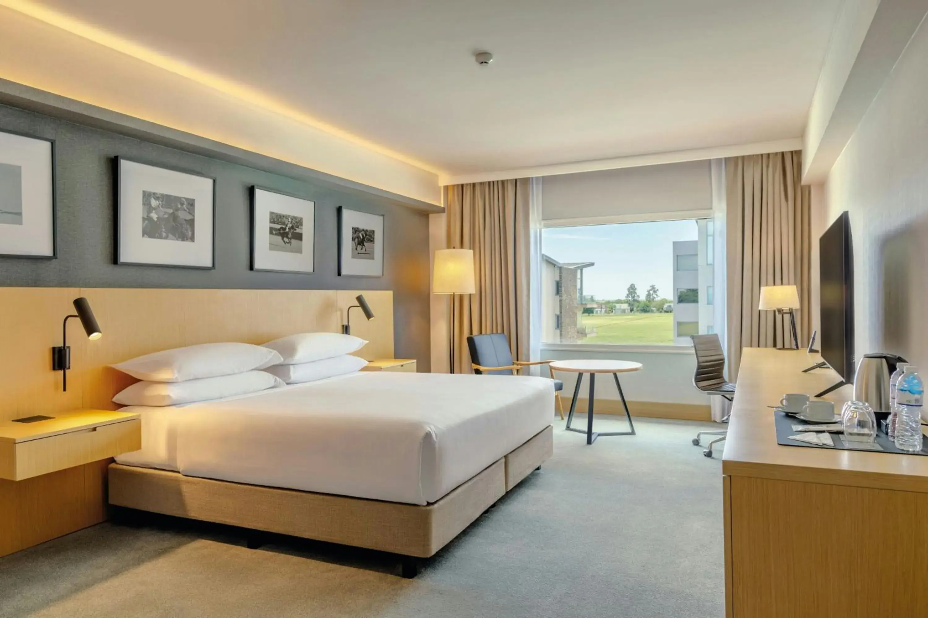 Deluxe King Room with Pool View in Sheraton Buenos Aires Greenville Polo & Resort Deluxe King Room with Pool View in Sheraton Buenos Aires Greenville Polo & Resort