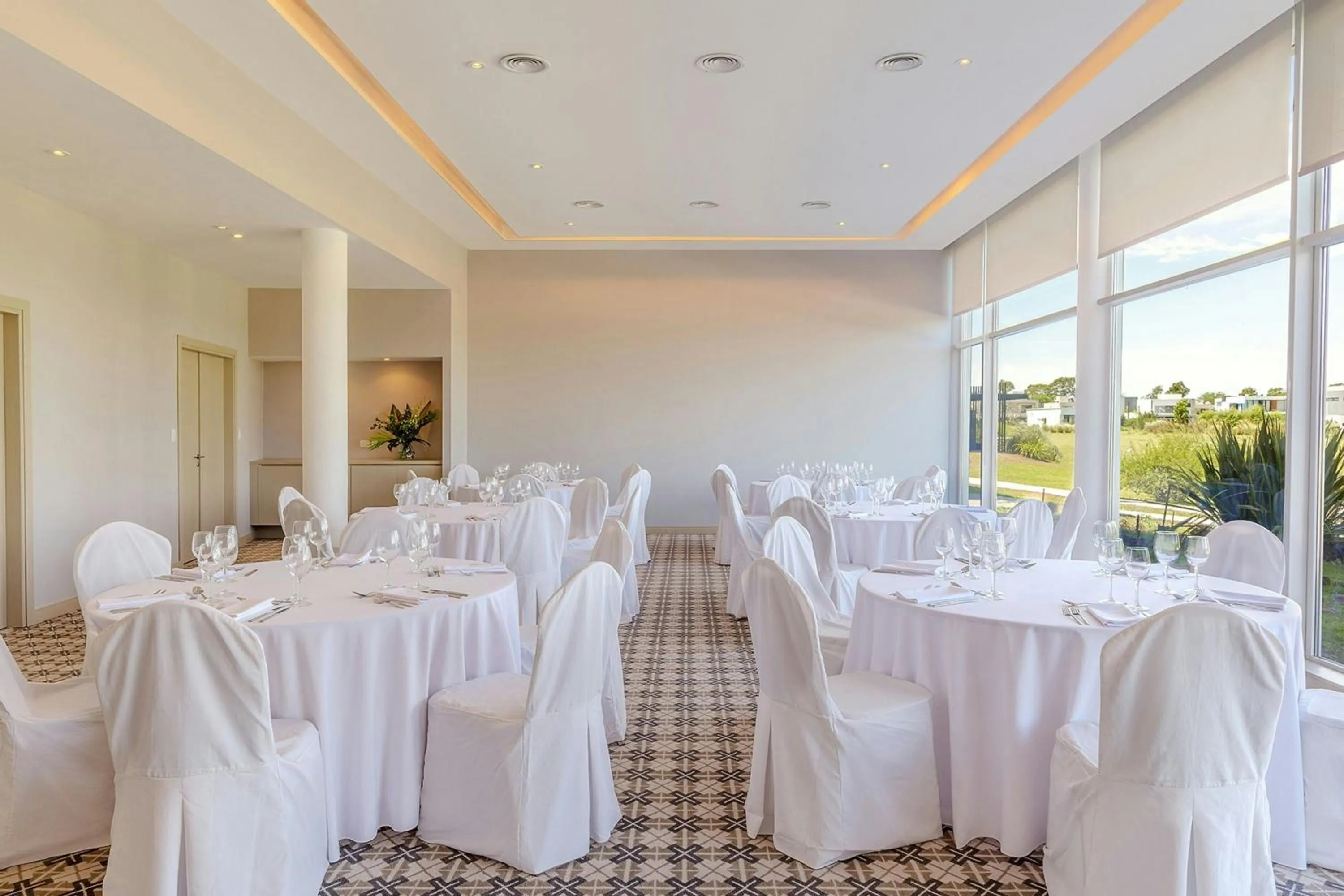 Meeting/conference room in Sheraton Buenos Aires Greenville Polo & Resort