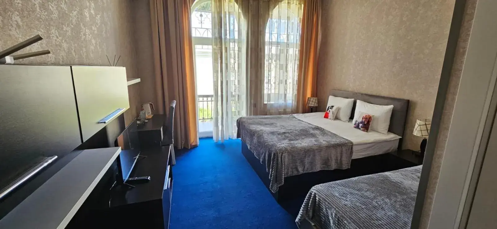 Family Suite with Balcony in NH Nizami Hotel Family Suite with Balcony in NH Nizami Hotel