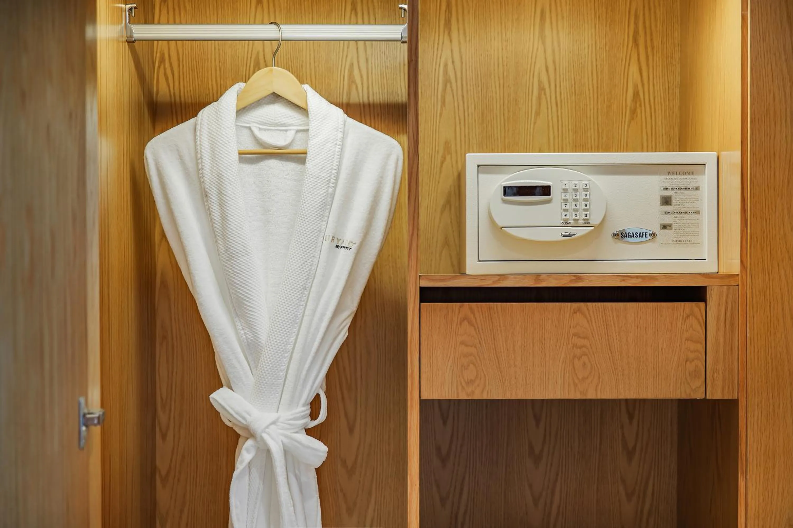 wardrobe in Courtyard by Marriott Anji-Beside Zhebei Mall and Jiuzhou Mall,Live in downtown