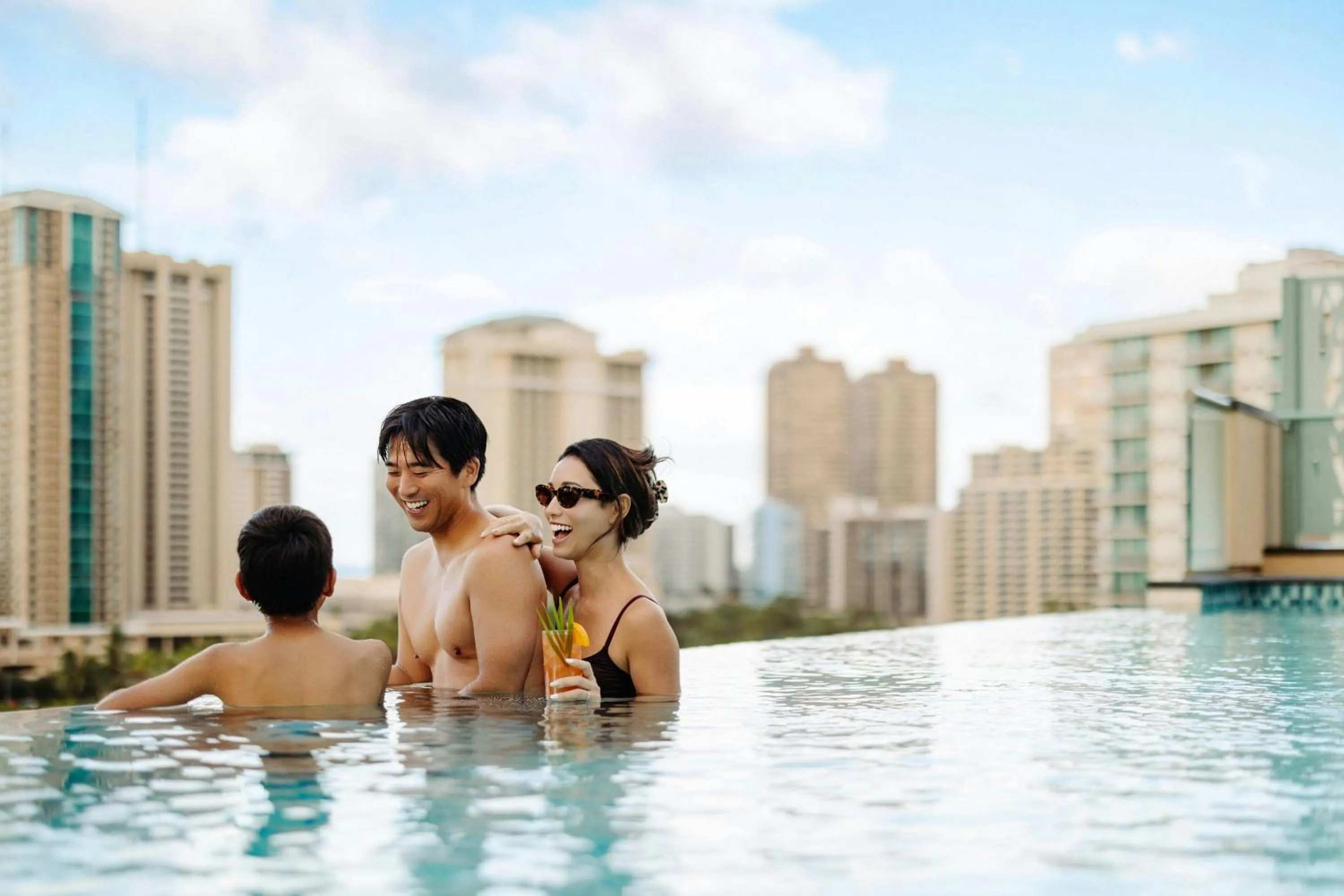 Swimming pool in Marriott Vacation Club, Waikiki