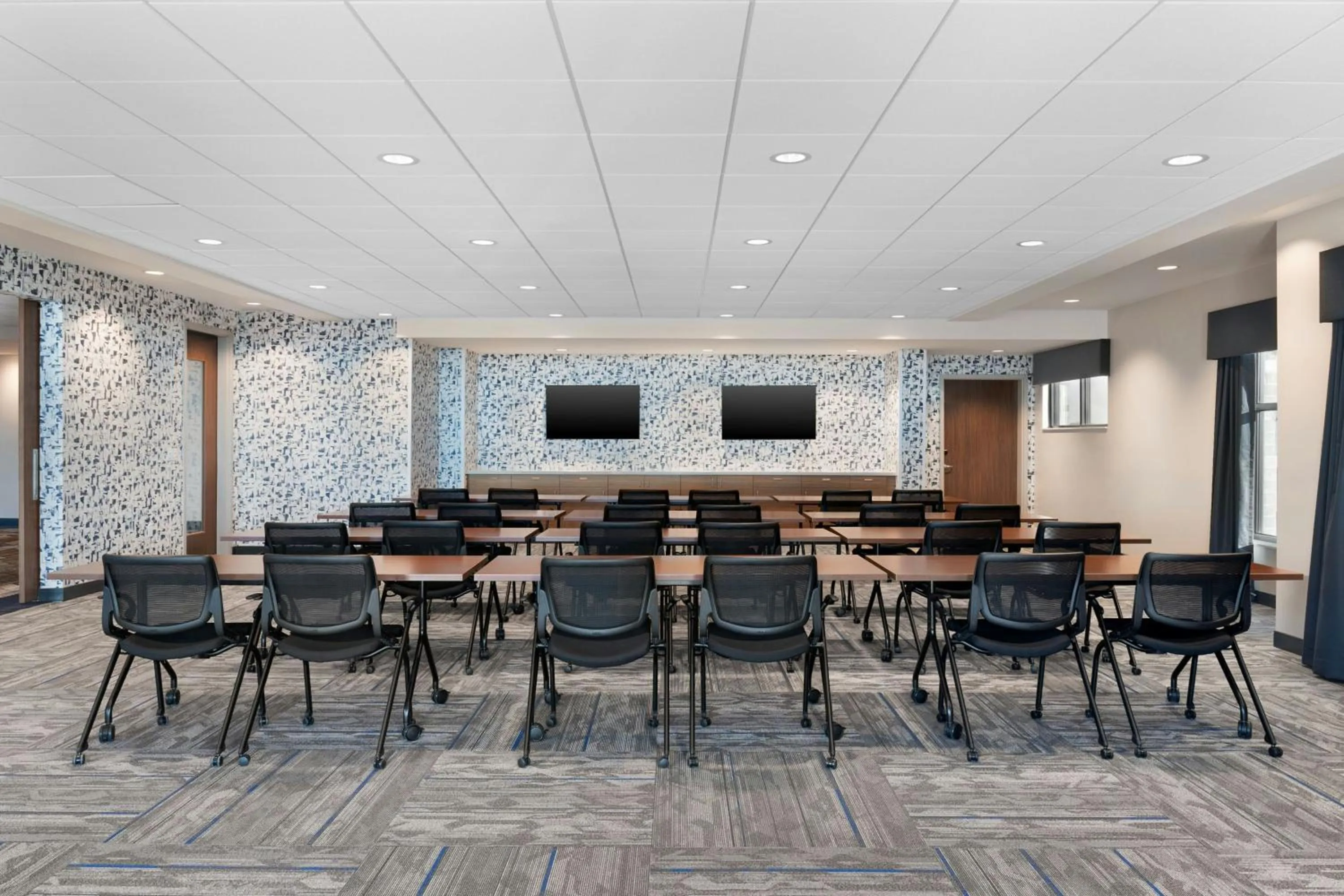 Meeting/conference room in Residence Inn by Marriott Milwaukee Brookfield at Poplar Creek