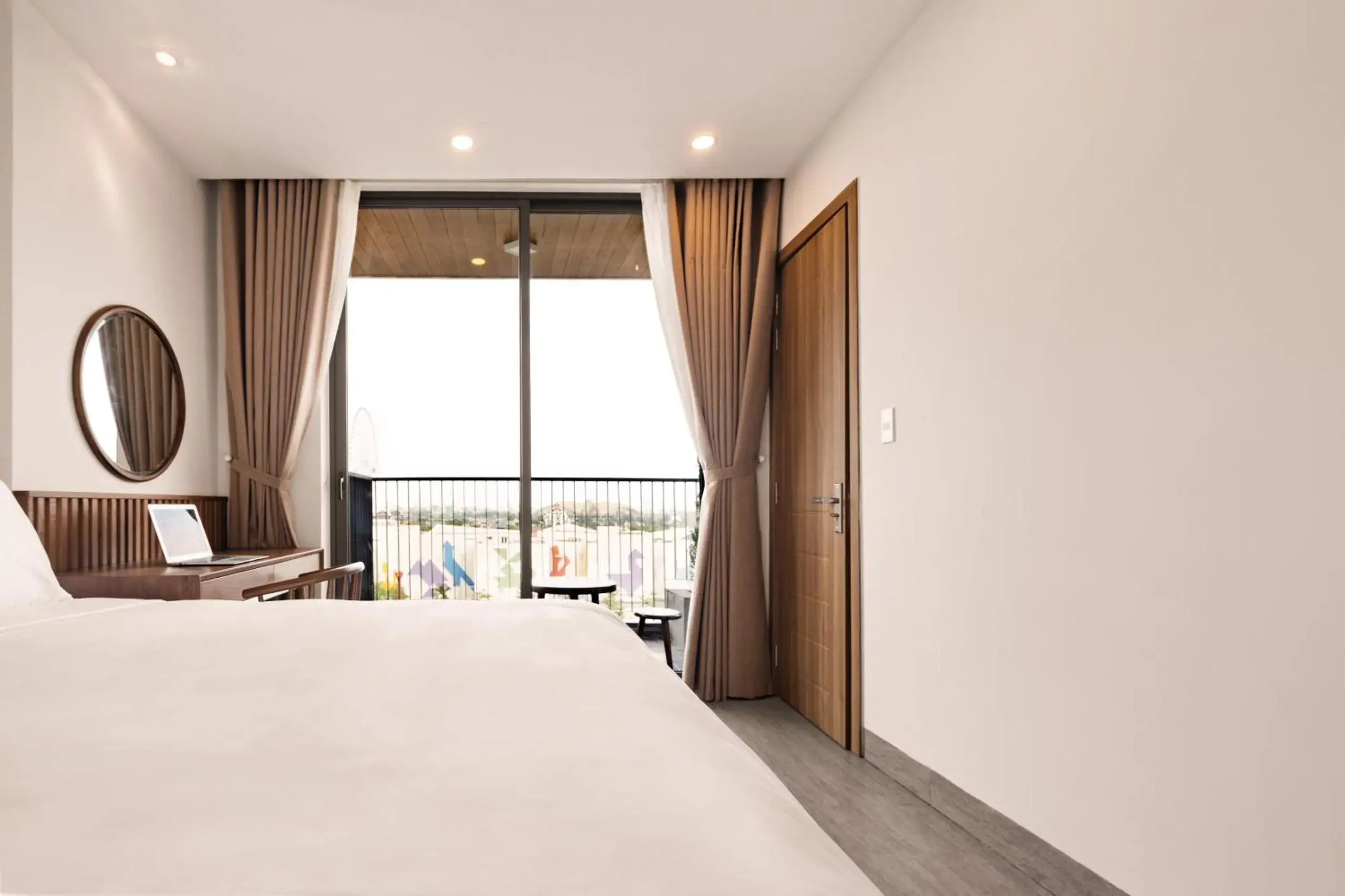 Bedroom, Bed in Hoàng Thịnh Hotel & Apartment Danang Bedroom, Bed in Hoàng Thịnh Hotel & Apartment Danang