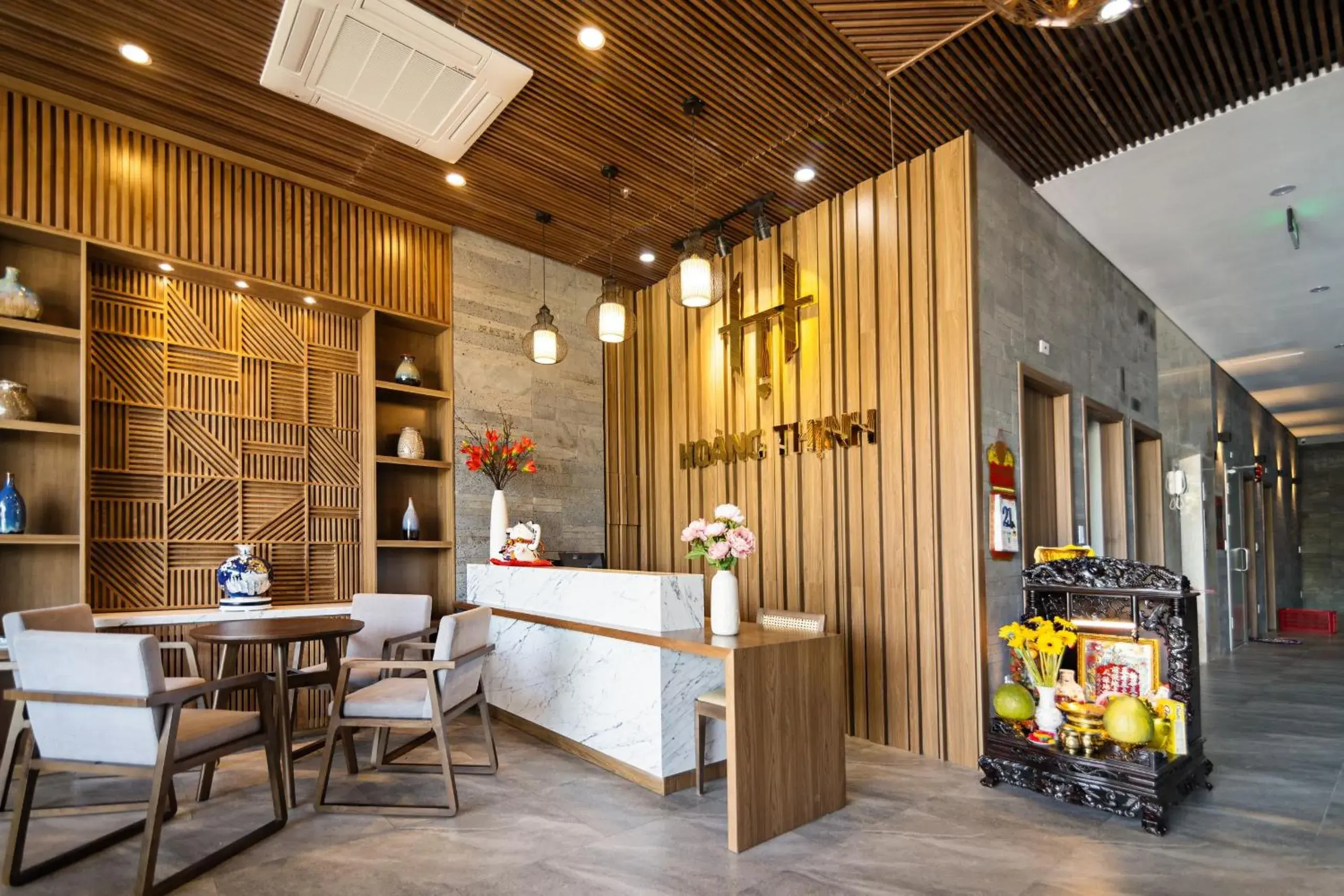 Lobby or reception in Hoàng Thịnh Hotel & Apartment Danang Lobby or reception in Hoàng Thịnh Hotel & Apartment Danang