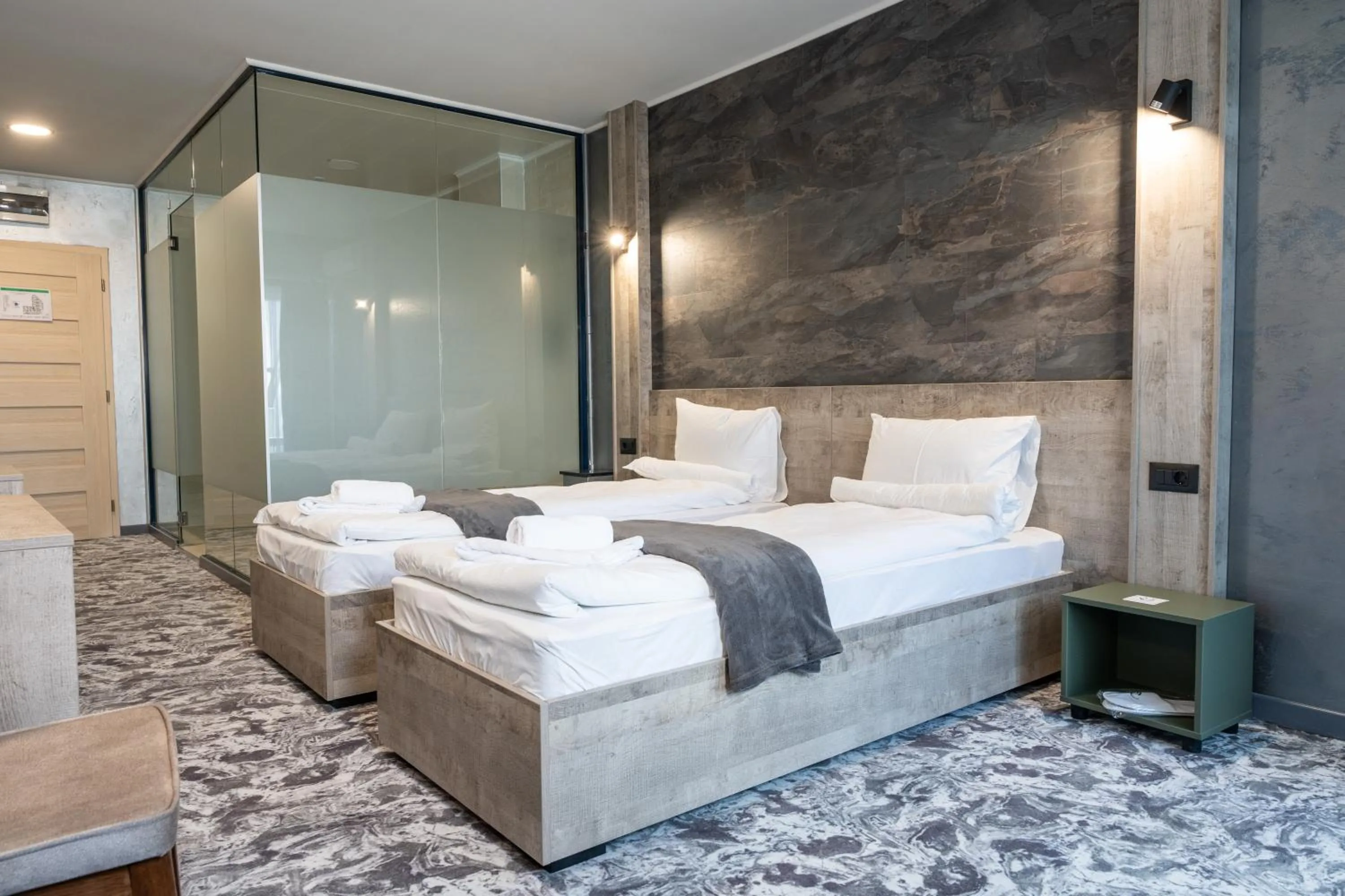 Twin Room in RCR Einstein studios 2