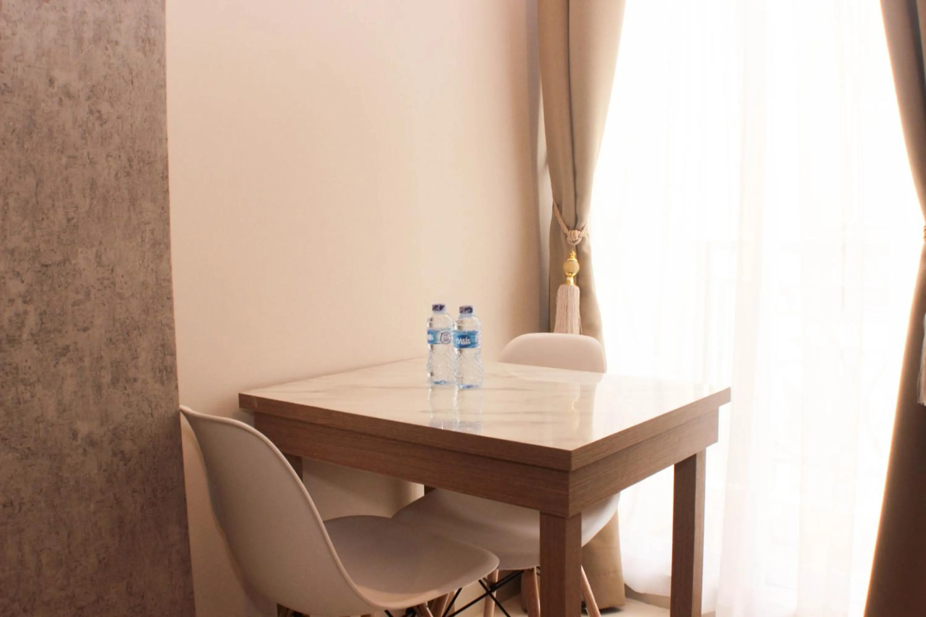 Elegant and Strategic Loft Studio Apple 1 Condovilla Apartment By Travelio
