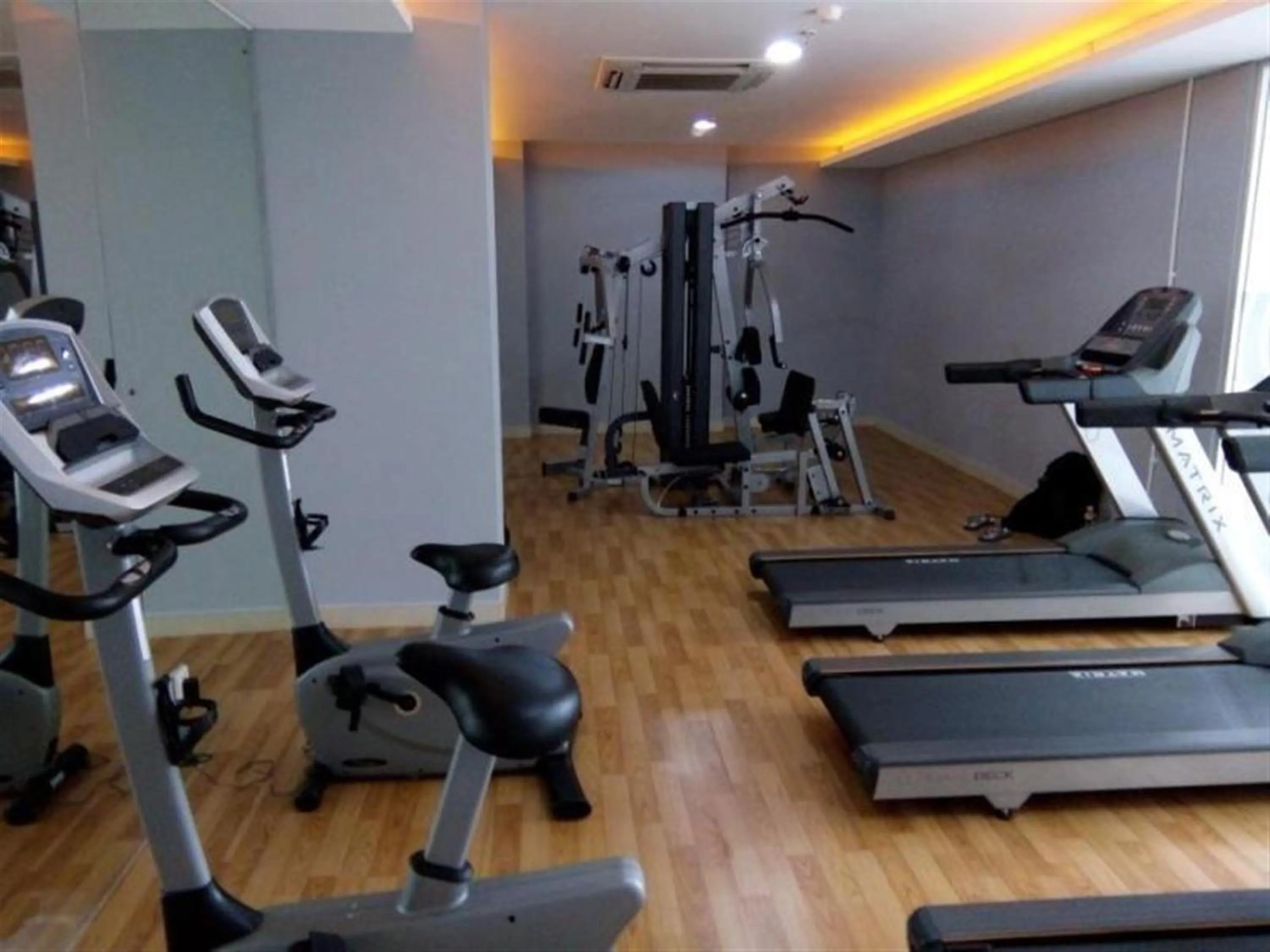 Fitness centre/facilities in Best Startegic 2BR at Bassura Apartment By Travelio