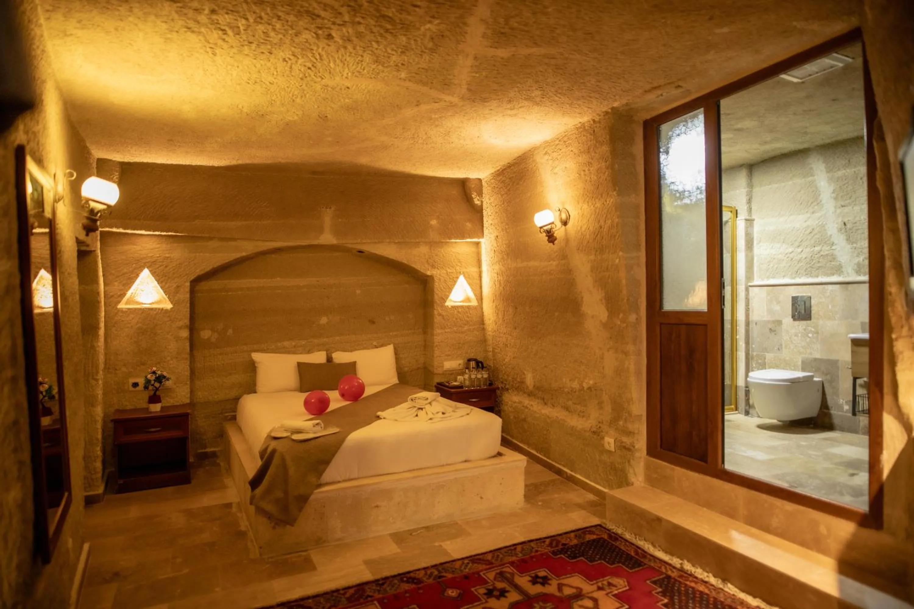 Photo of the whole room, Bed in Güven Cave Hotel