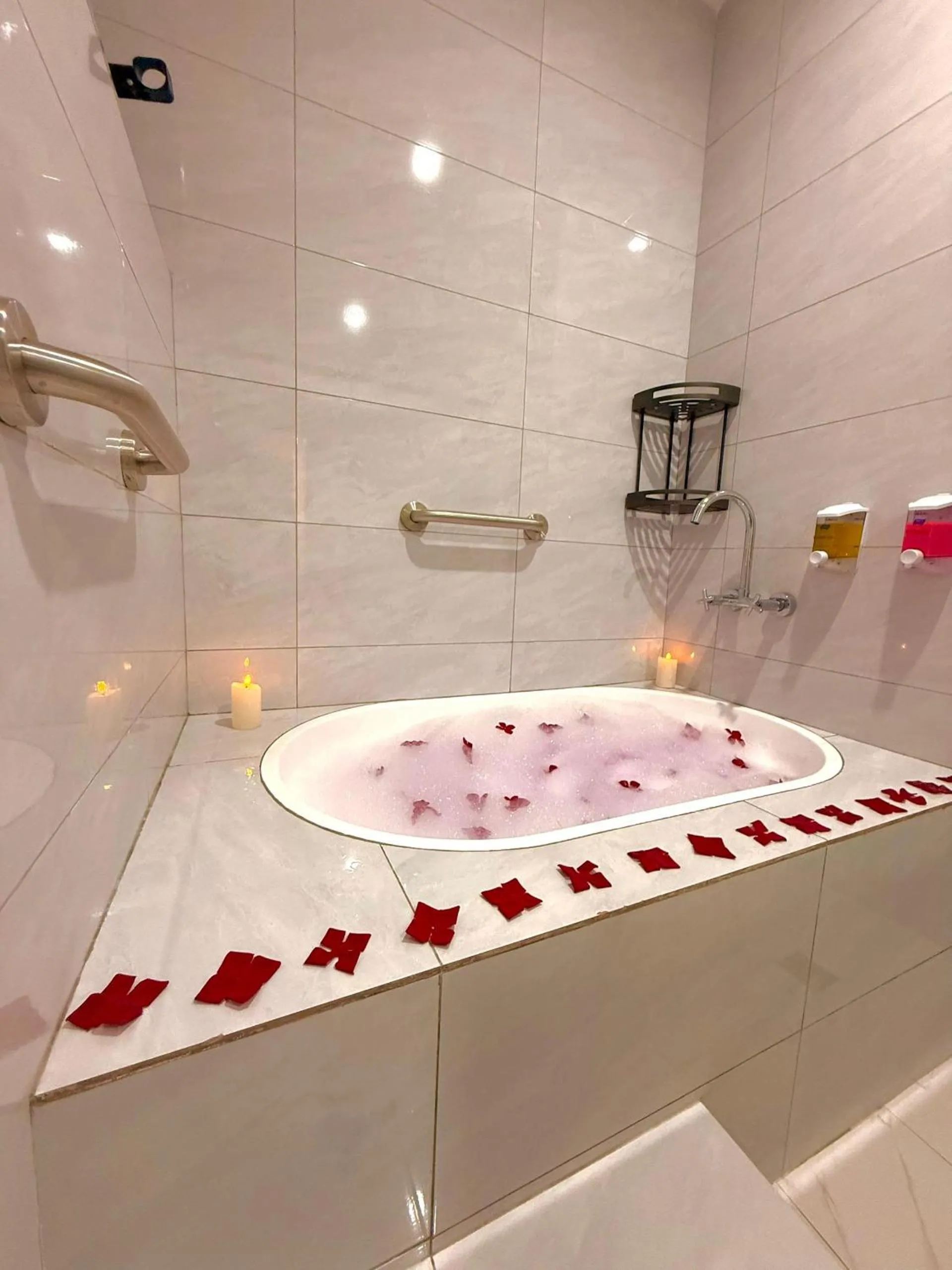 Shower in KIJICHI GATEWAY Hotel