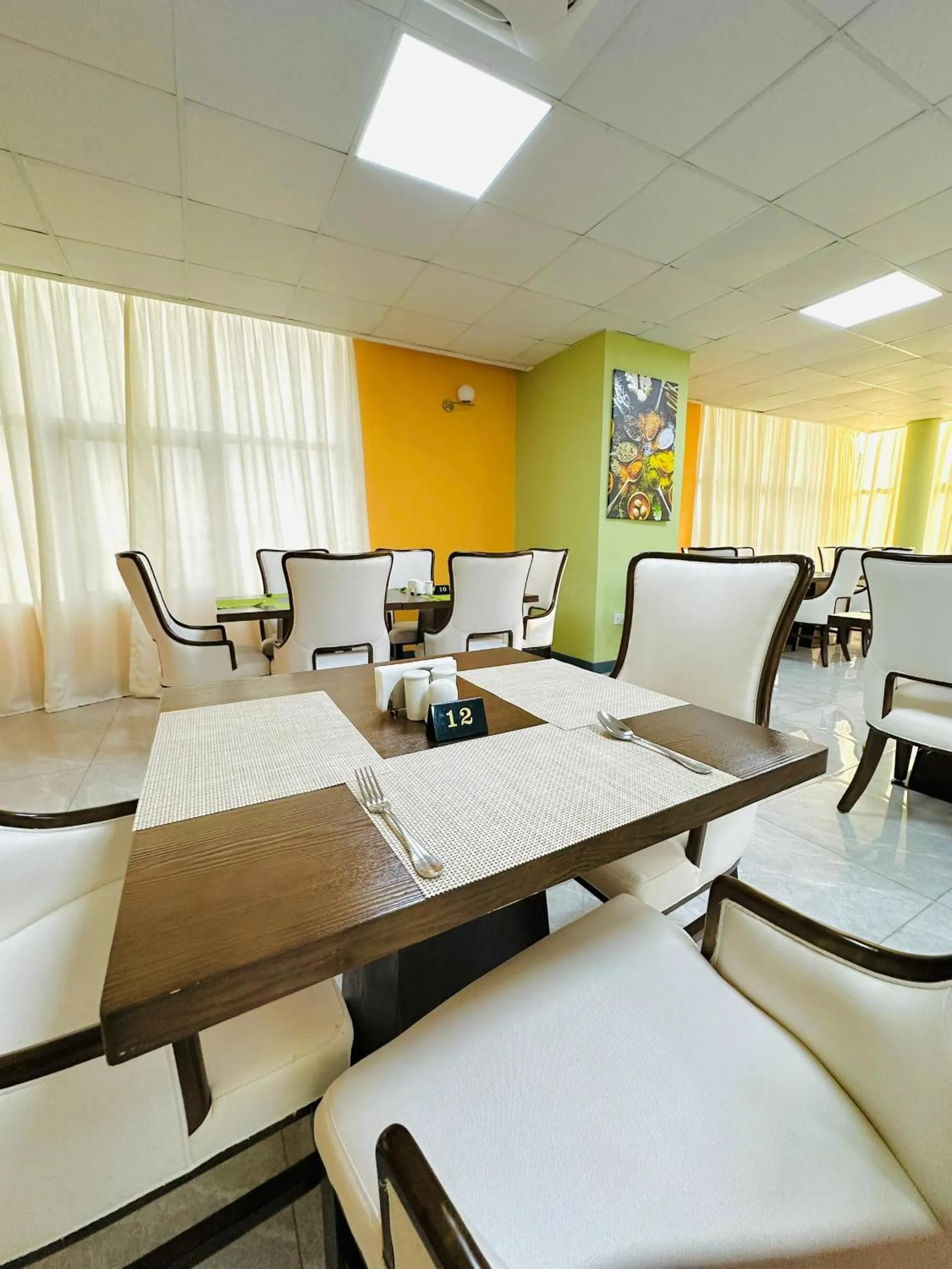 Restaurant/places to eat in KIJICHI GATEWAY Hotel