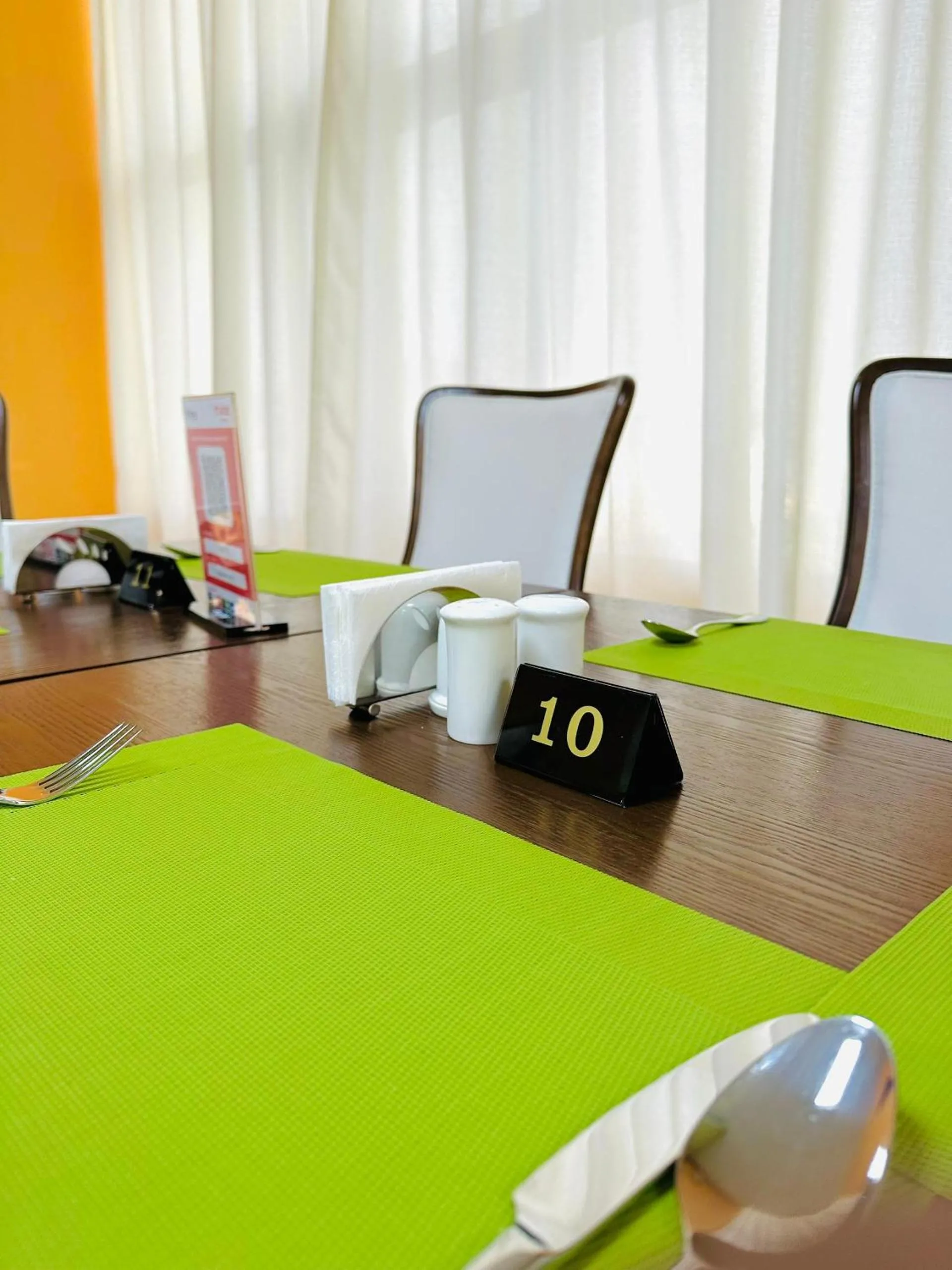 Restaurant/places to eat in KIJICHI GATEWAY Hotel