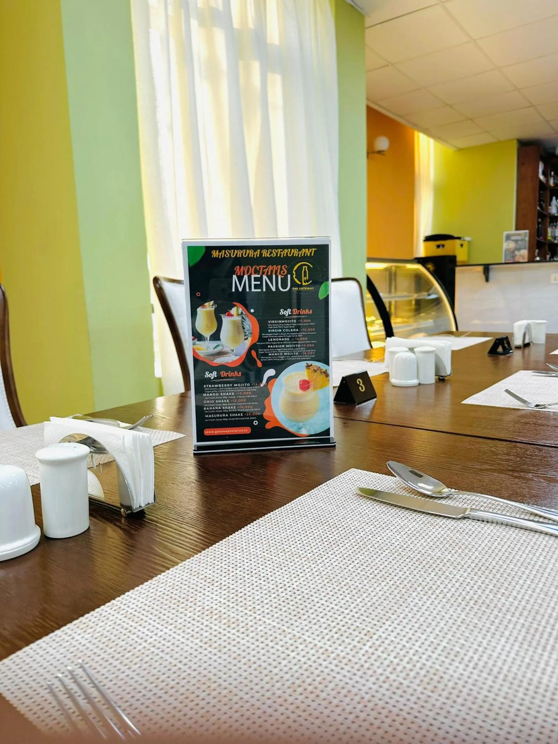 Restaurant/places to eat, Bed in KIJICHI GATEWAY Hotel