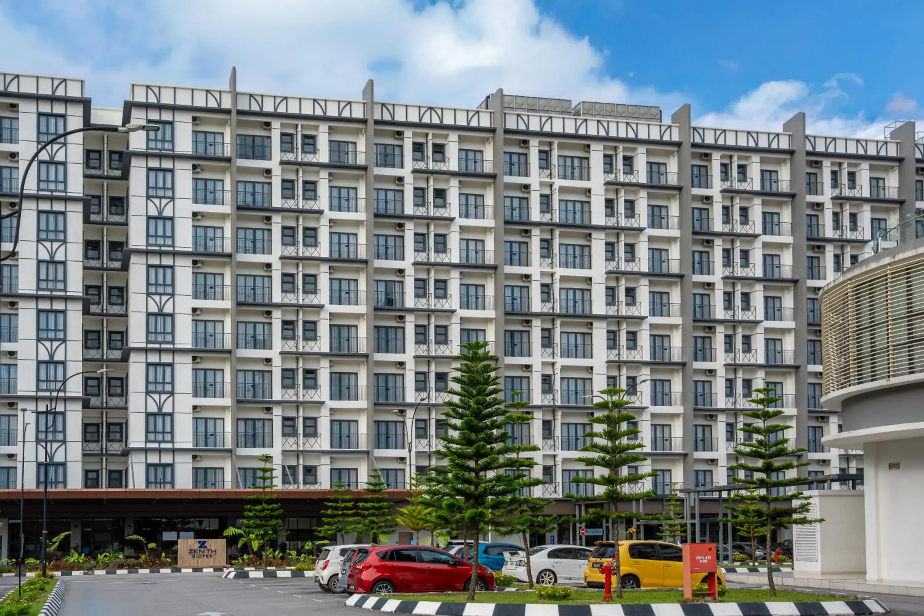 Property building in Zenith Suites Cameron Property building in Zenith Suites Cameron