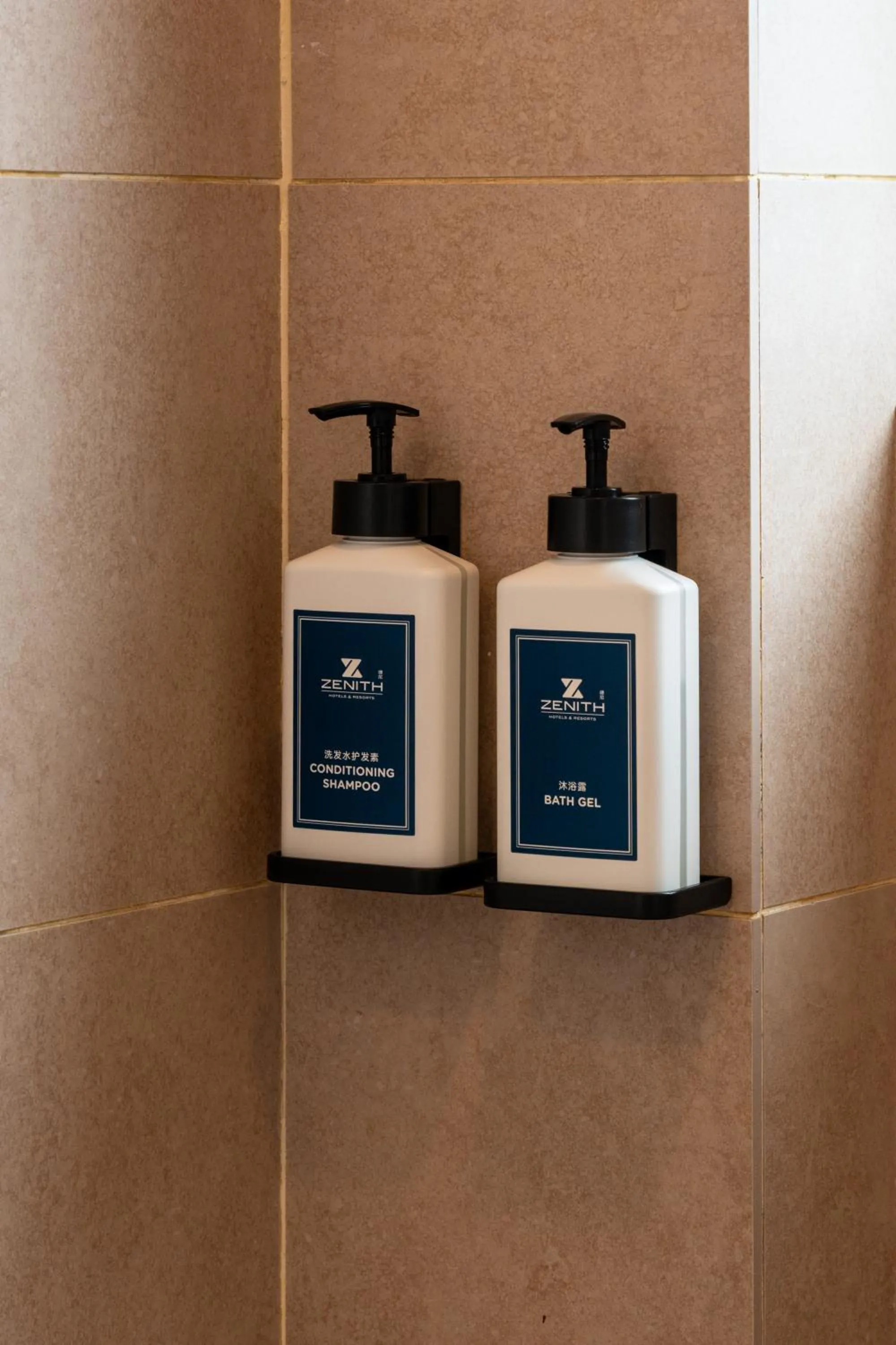 Shower in Zenith Suites Cameron