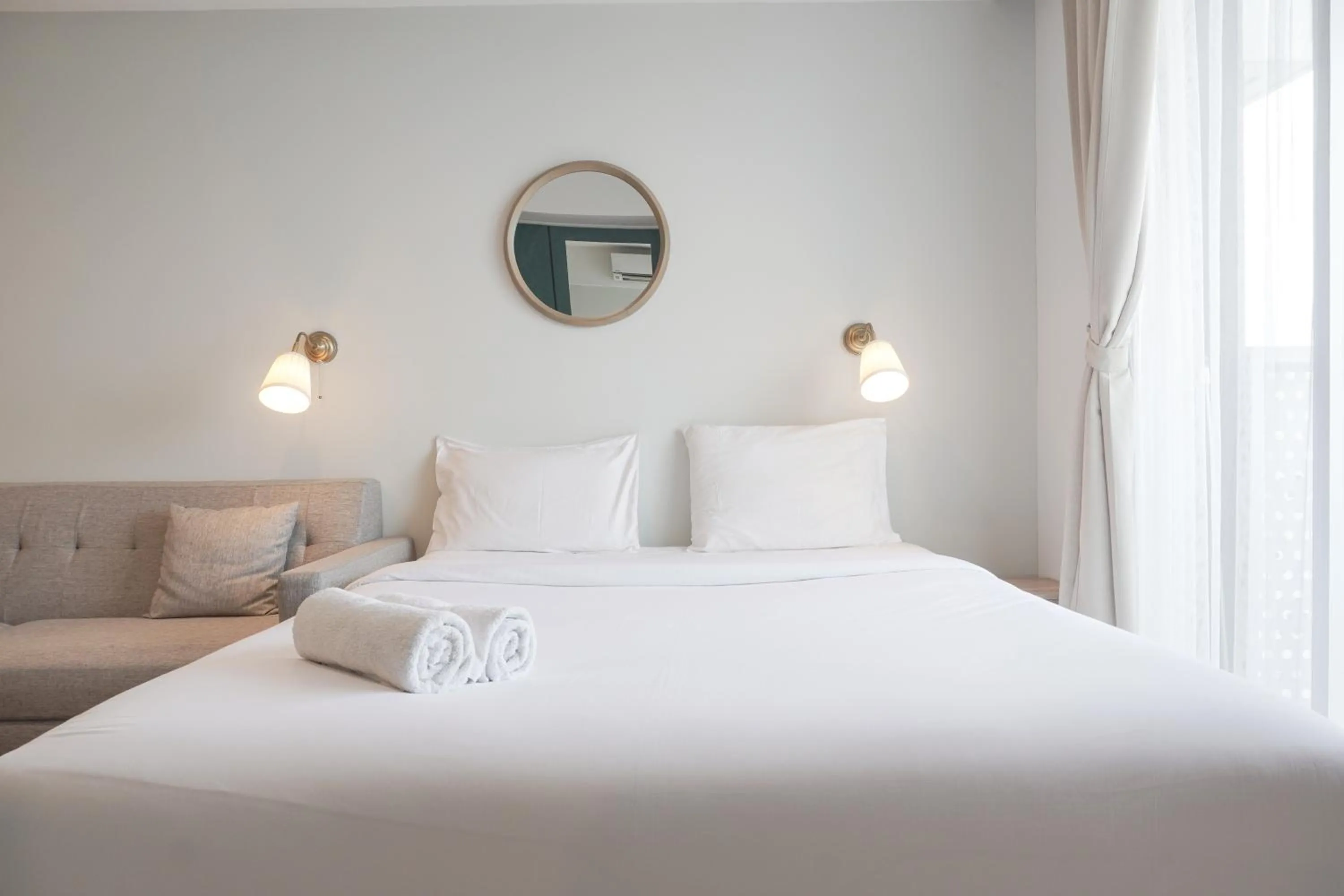 New and Homey Studio at West Vista Apartment By Travelio