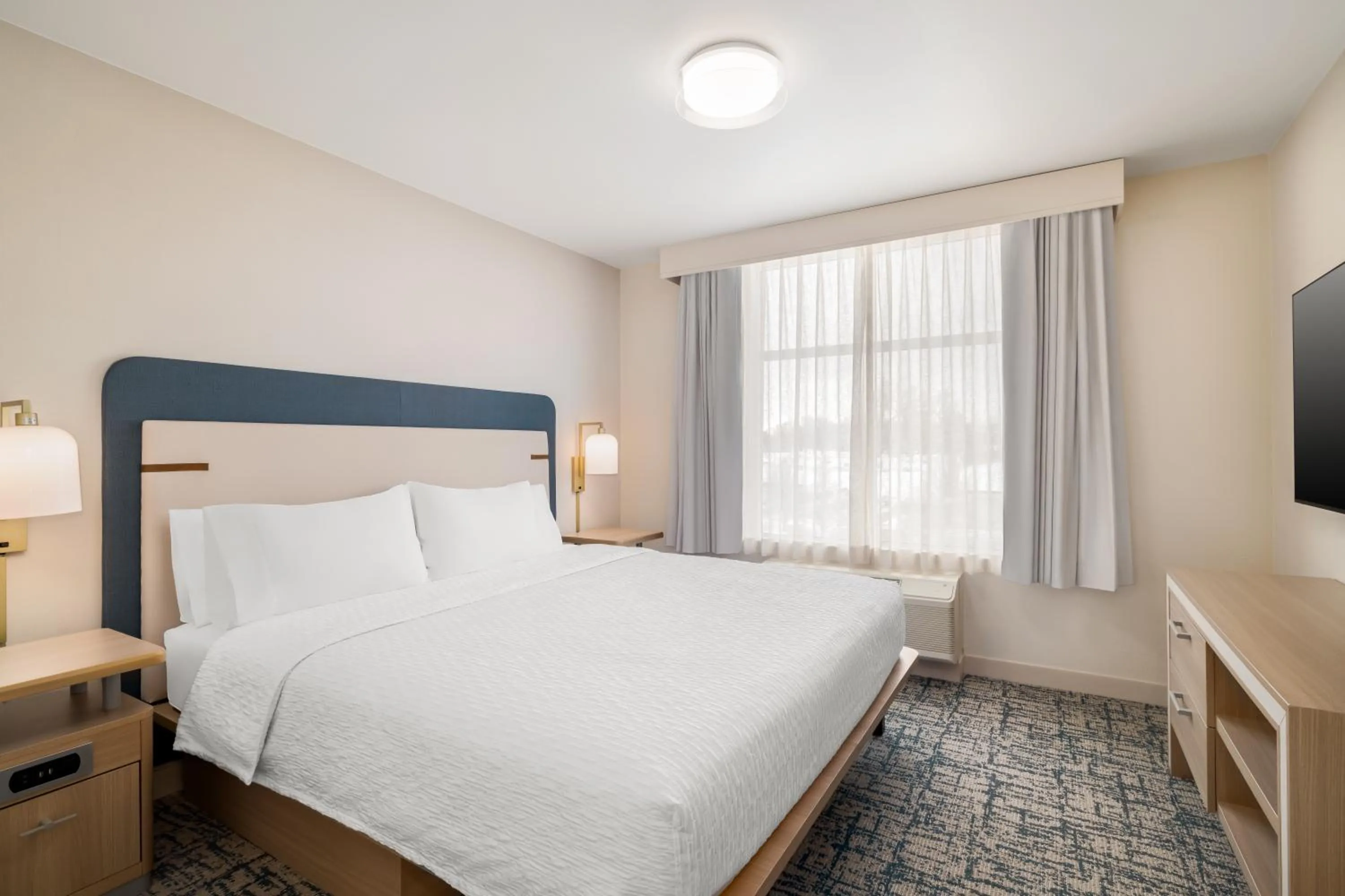 Bed in Homewood Suites By Hilton Thornton Denver
