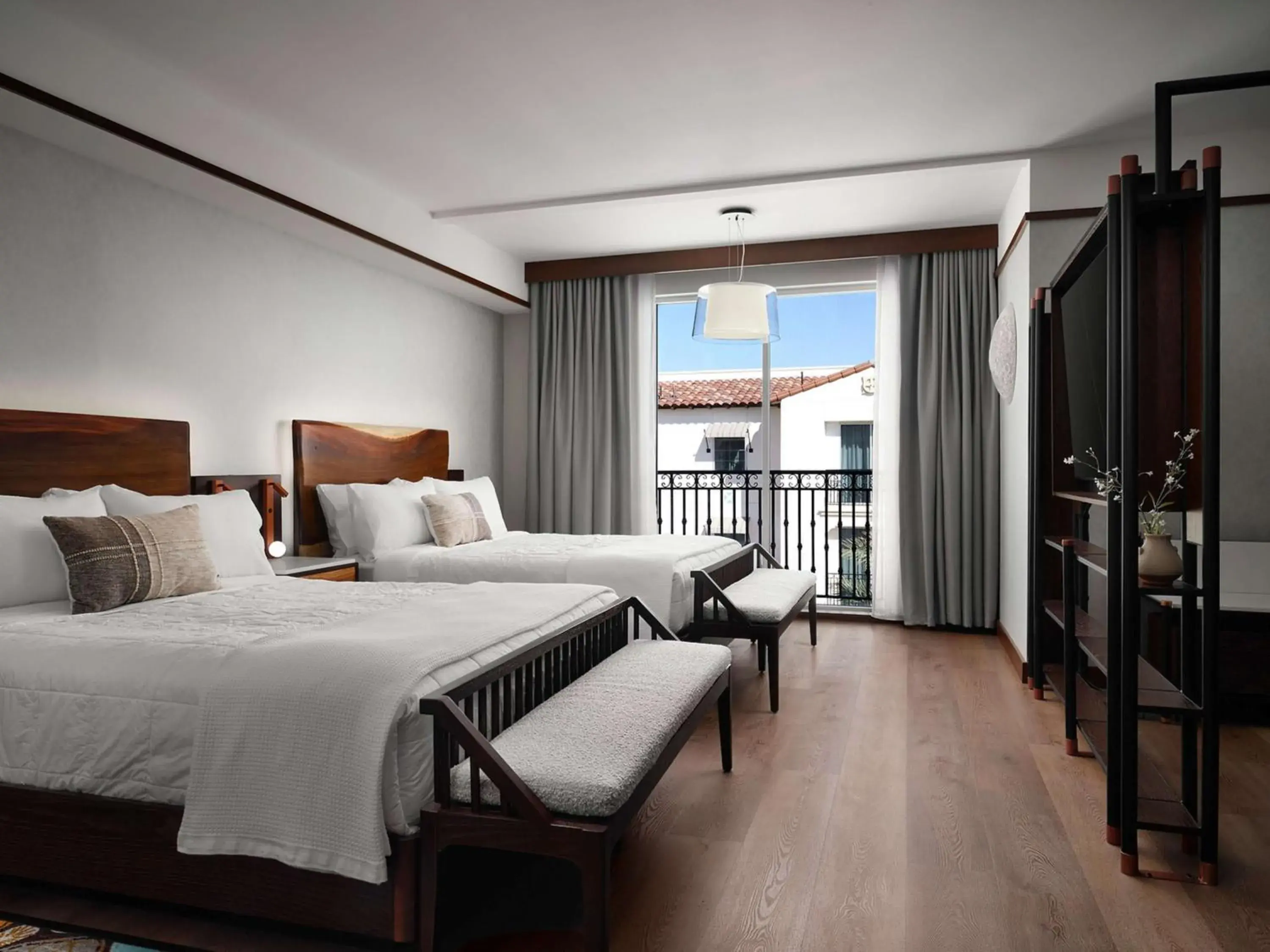 Bed in Sanctity Hotel Rancho Cucamonga, Tapestry Collection Hilton Bed in Sanctity Hotel Rancho Cucamonga, Tapestry Collection Hilton