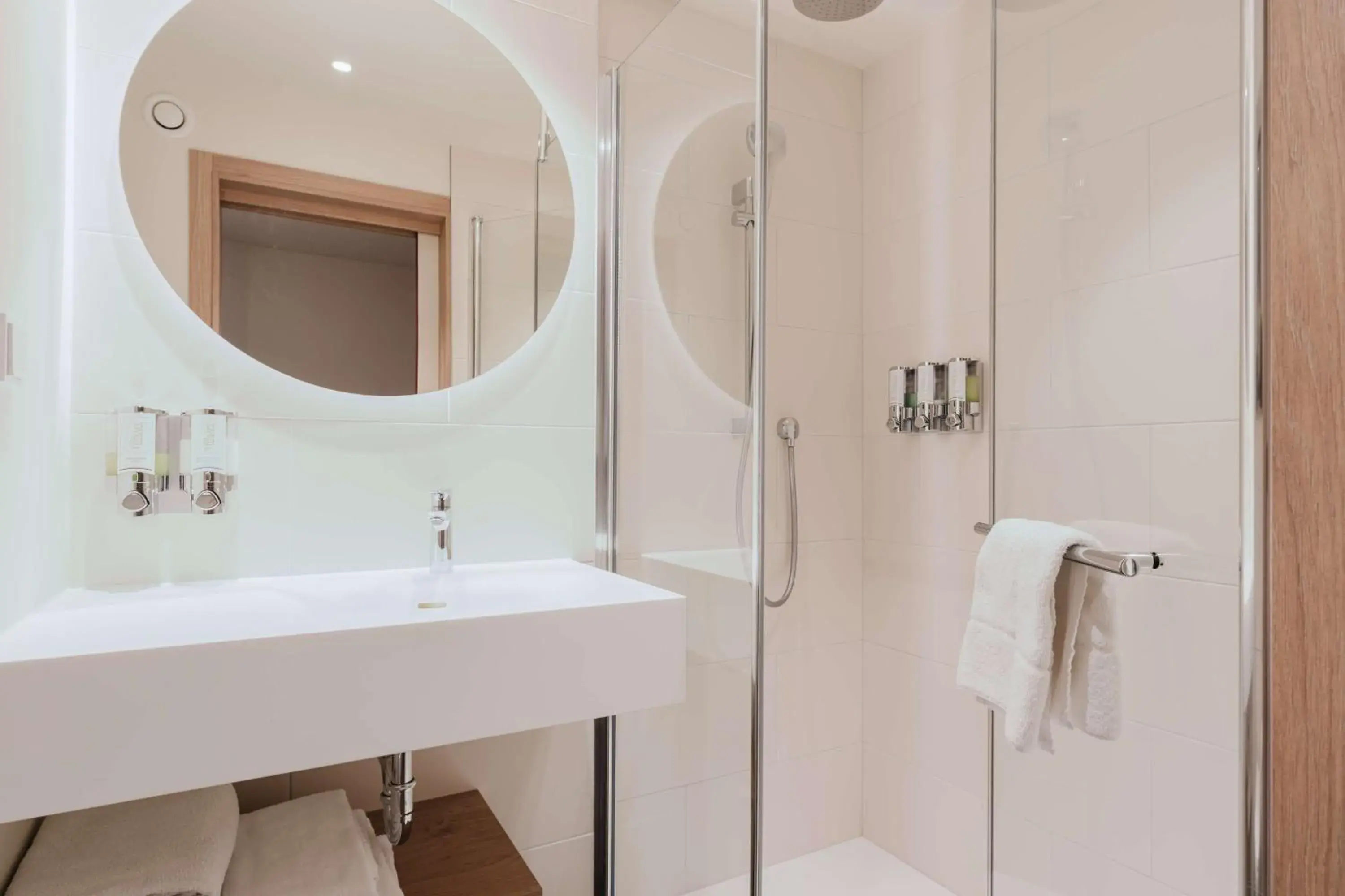 Bathroom in Hampton By Hilton Vienna City West Bathroom in Hampton By Hilton Vienna City West