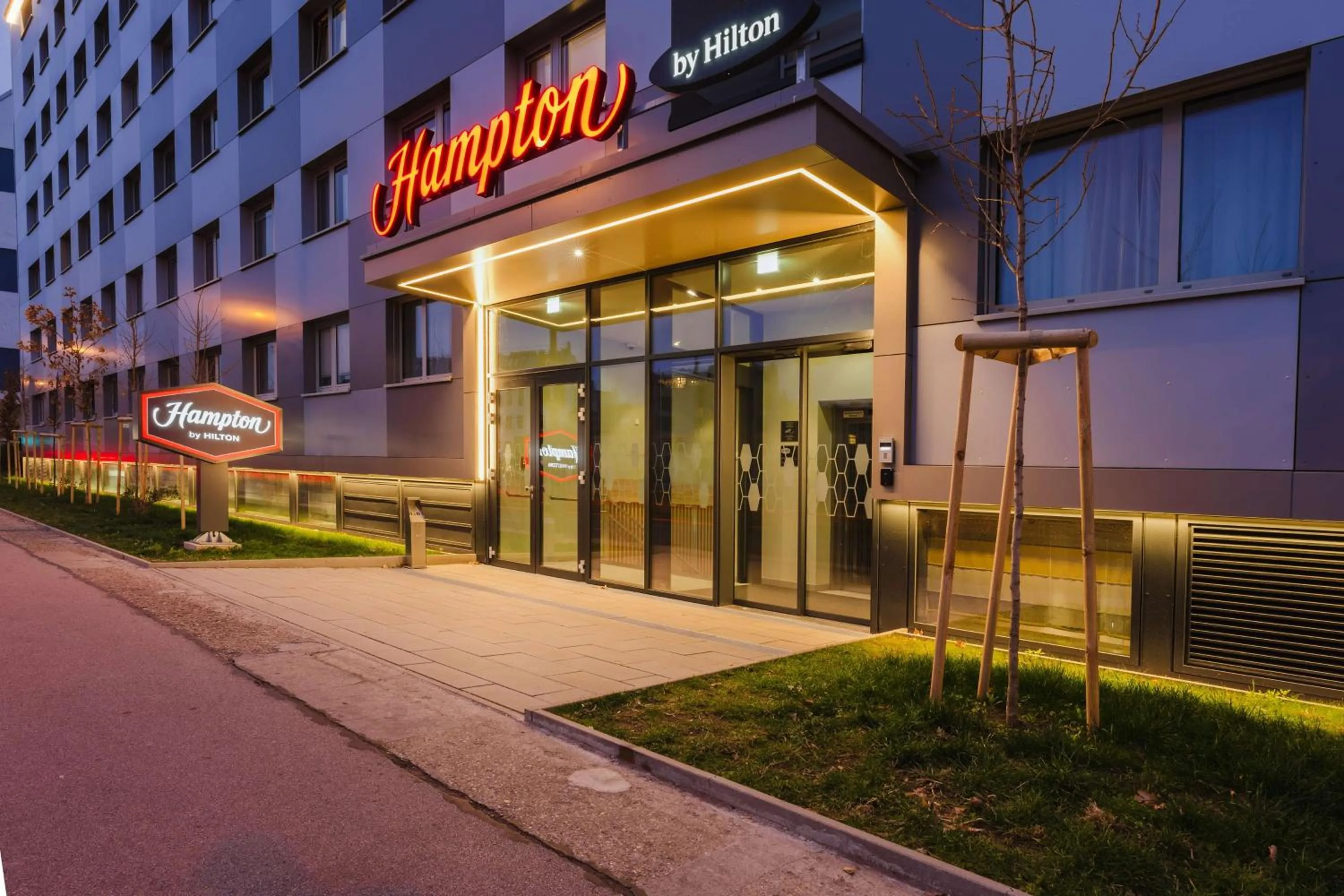 Property building in Hampton By Hilton Vienna City West
