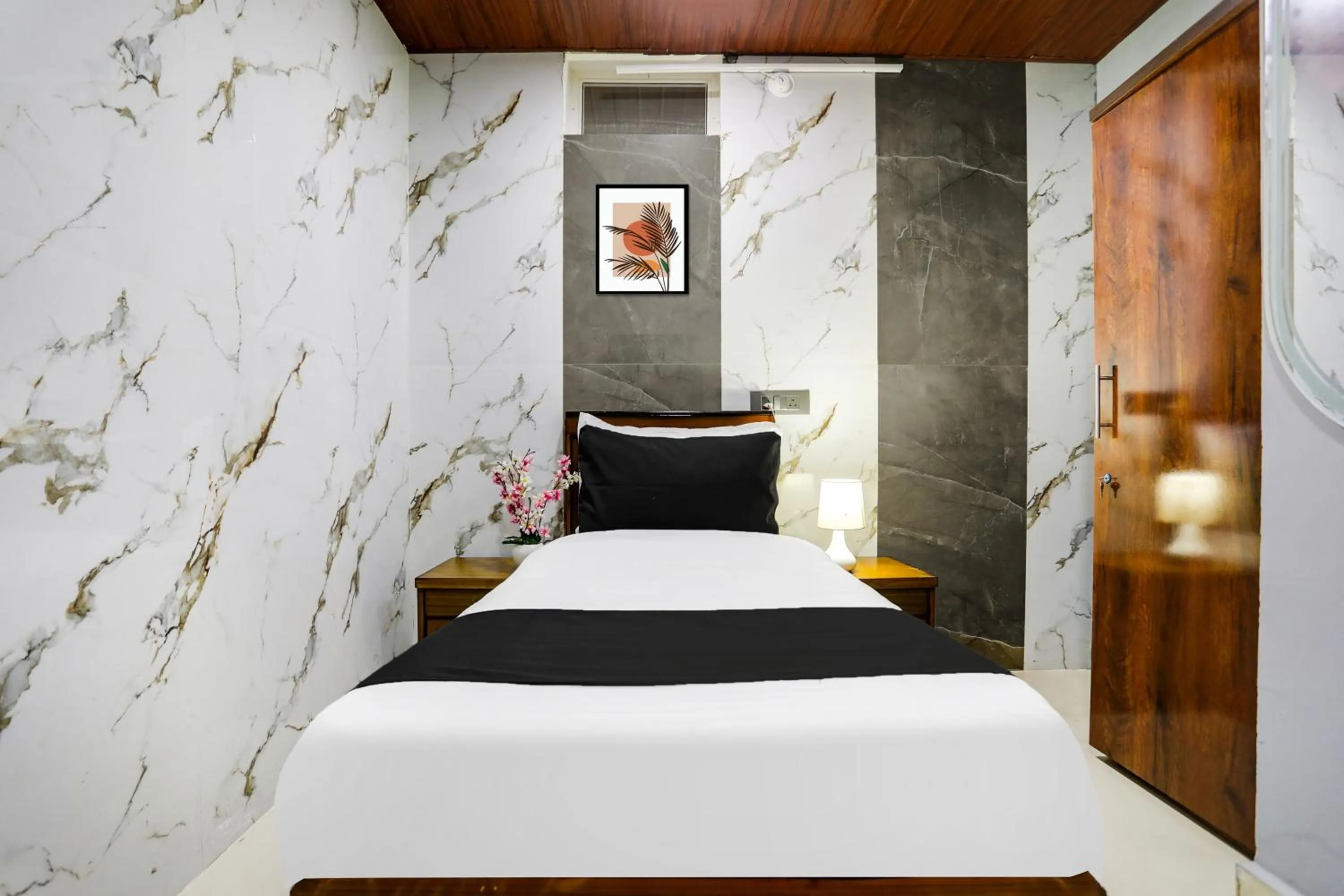 Bedroom, Bed in Super Hotel O Madhapur VIP Hills