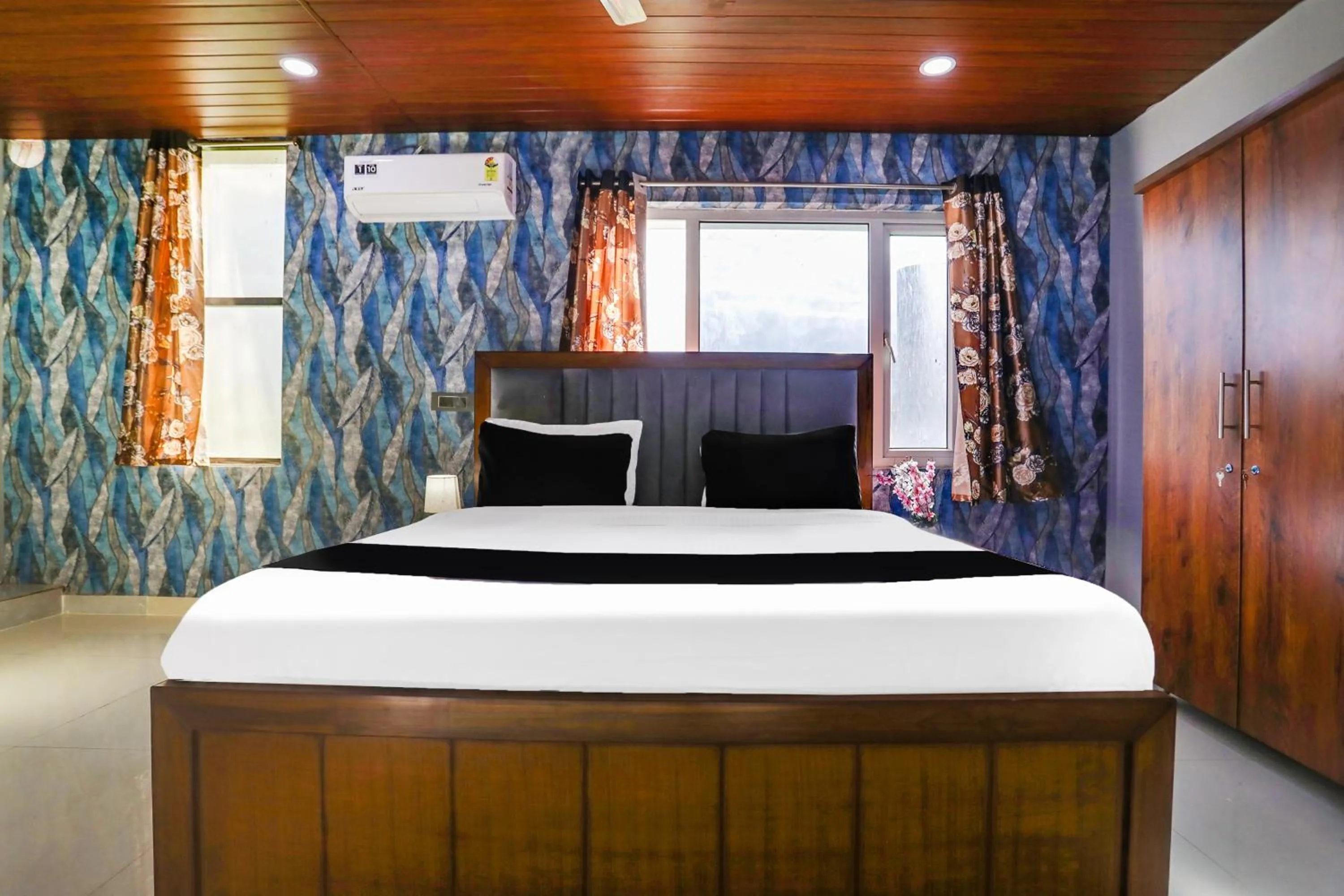 Bedroom, Bed in Super Hotel O Madhapur VIP Hills