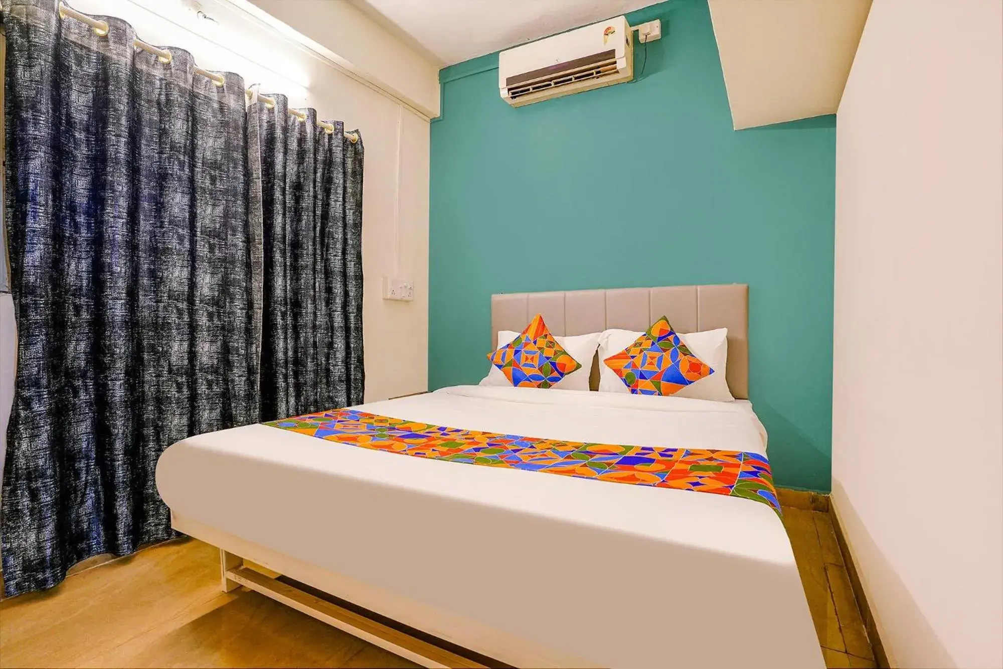 Deluxe Room - single occupancy in FabHotel Diamond Stay Deluxe Room - single occupancy in FabHotel Diamond Stay
