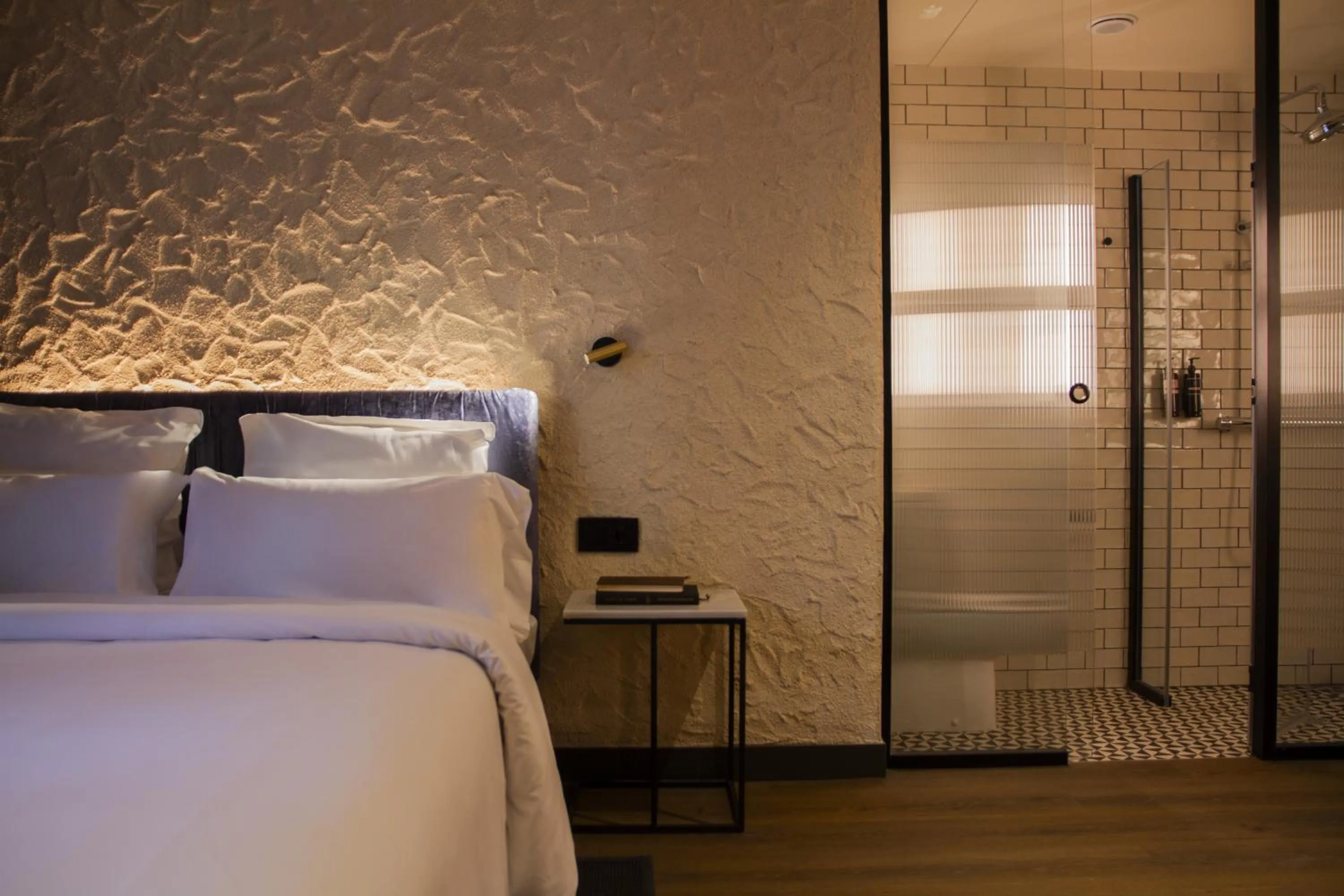 Bathroom, Bed in Letoh Letoh Bilbao