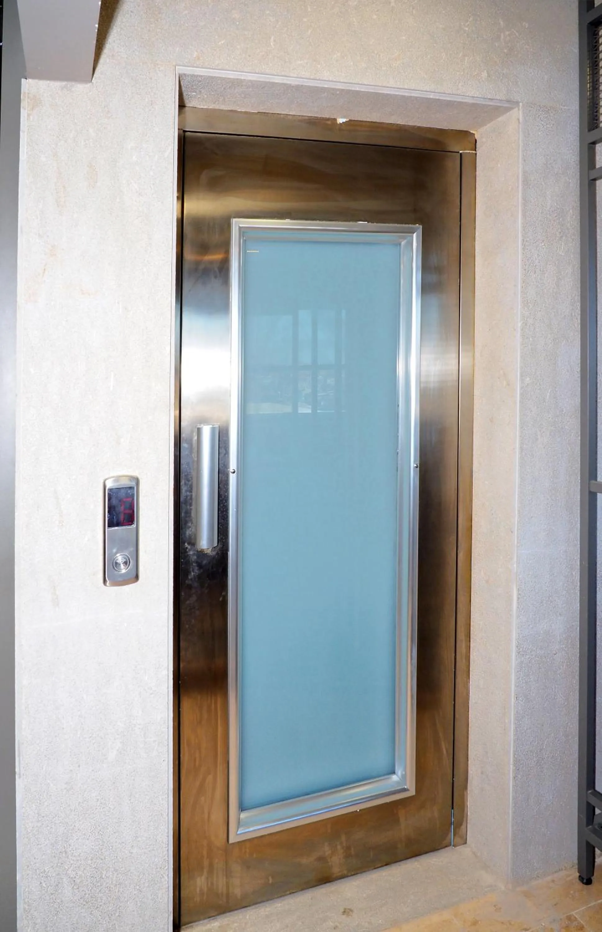 elevator in Premium Hotel Old City