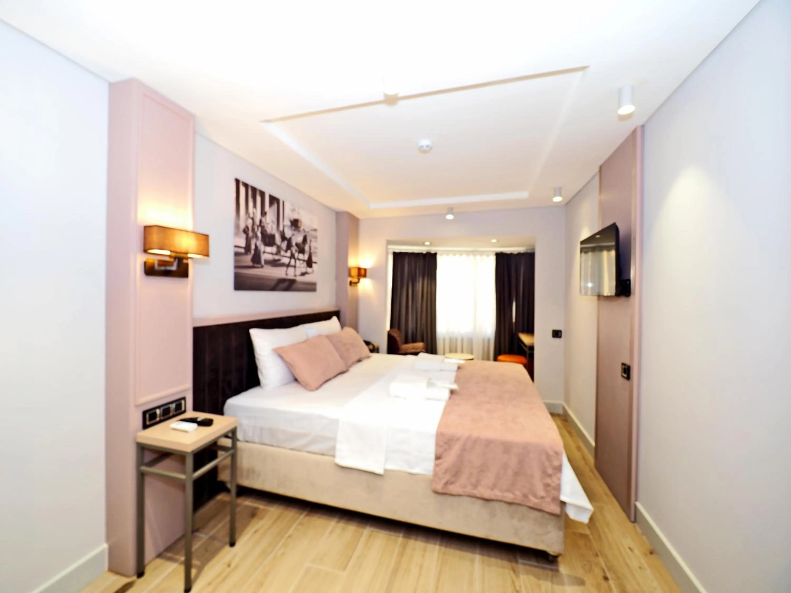 Photo of the whole room in Premium Hotel Old City