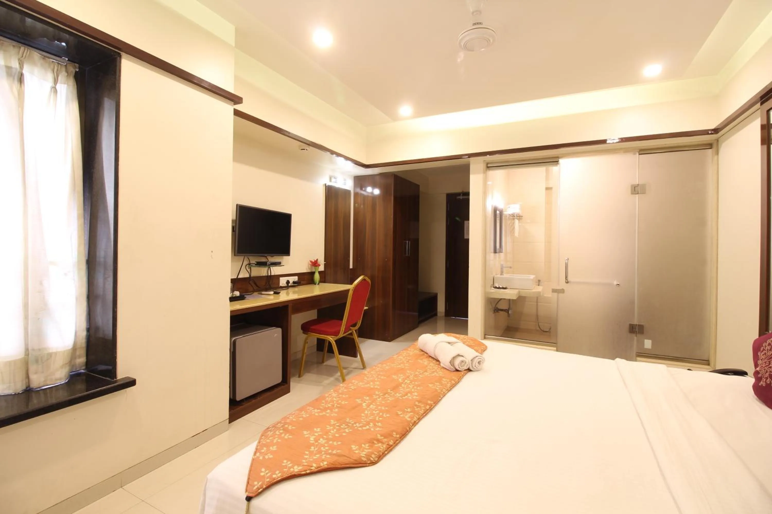 Bed in The Grand Tulip