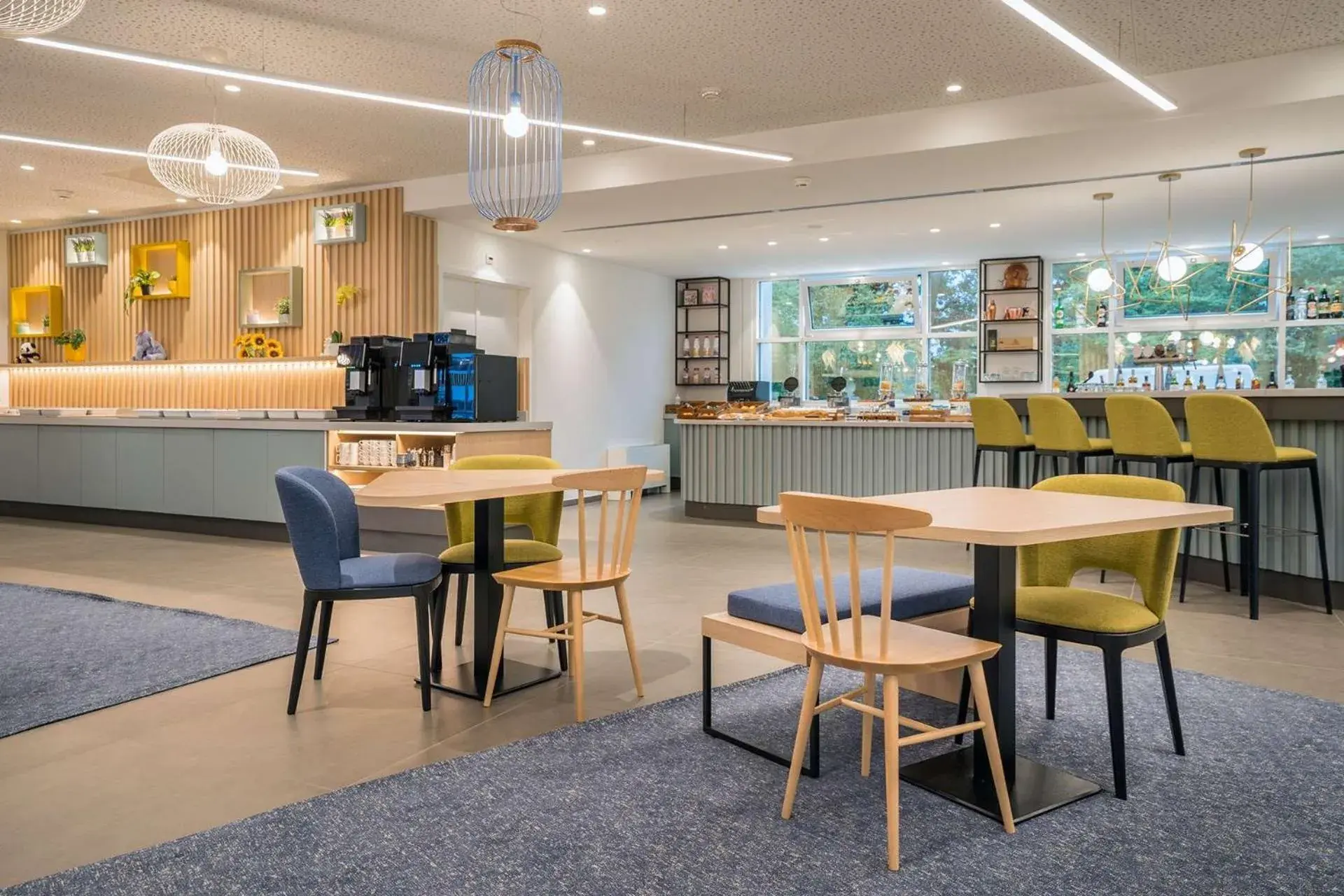 Restaurant/places to eat in Hampton By Hilton Locarno Restaurant/places to eat in Hampton By Hilton Locarno