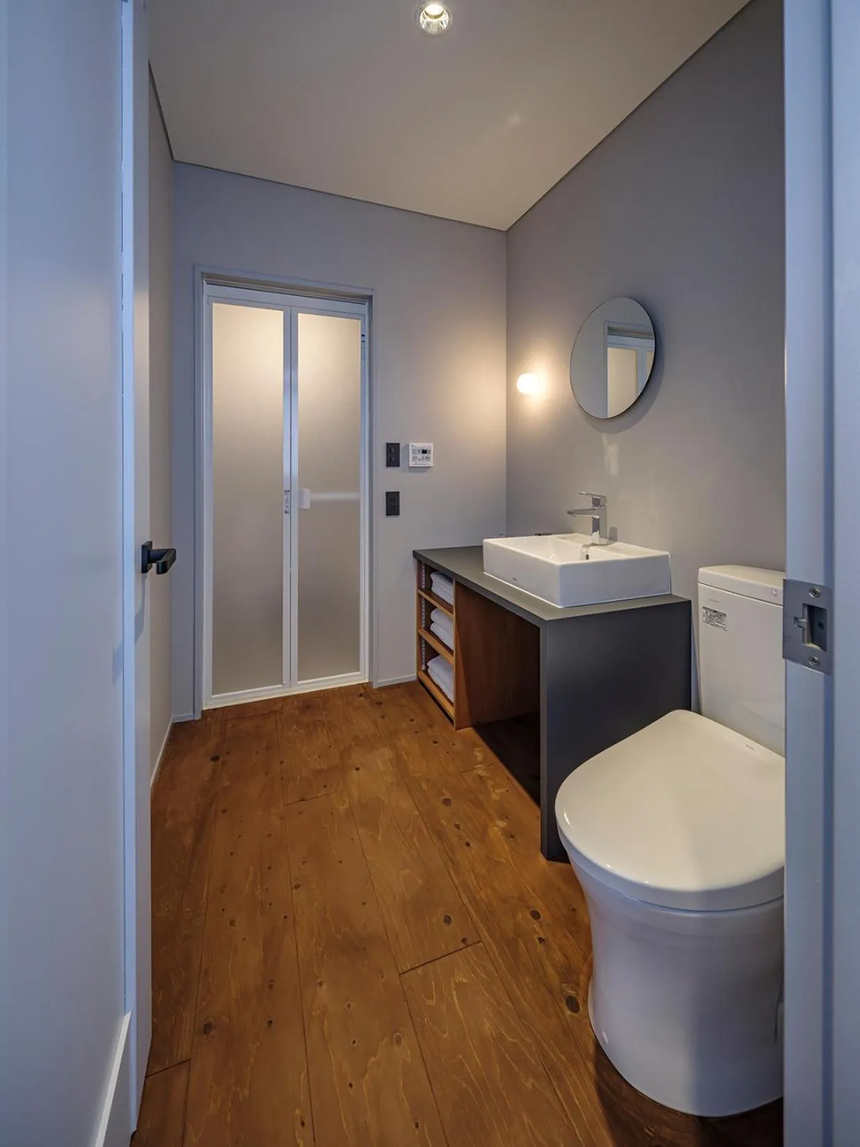 Toilet in Arcade Hotel