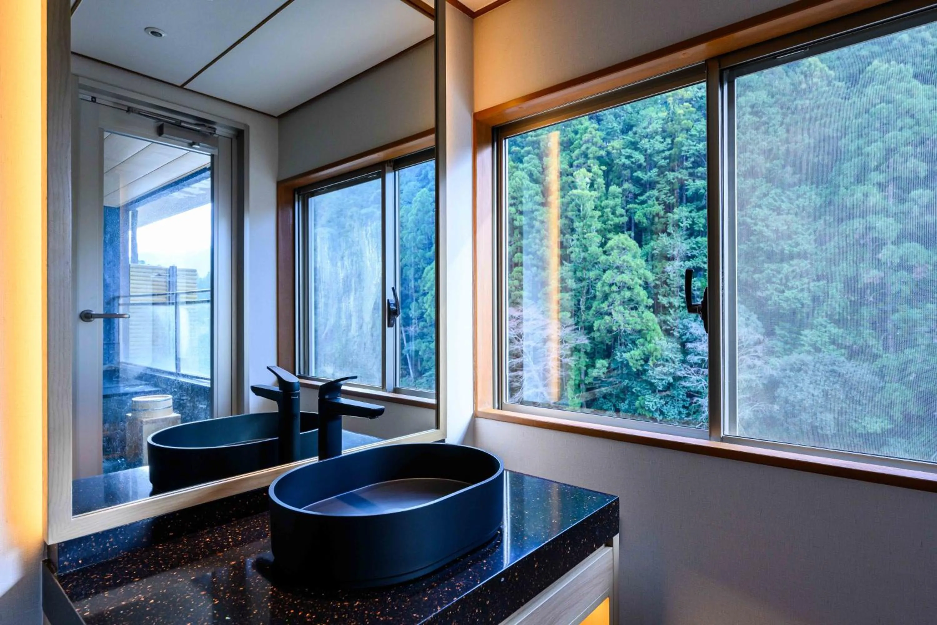 Photo of the whole room in Sansuikan Kawayu Midoriya