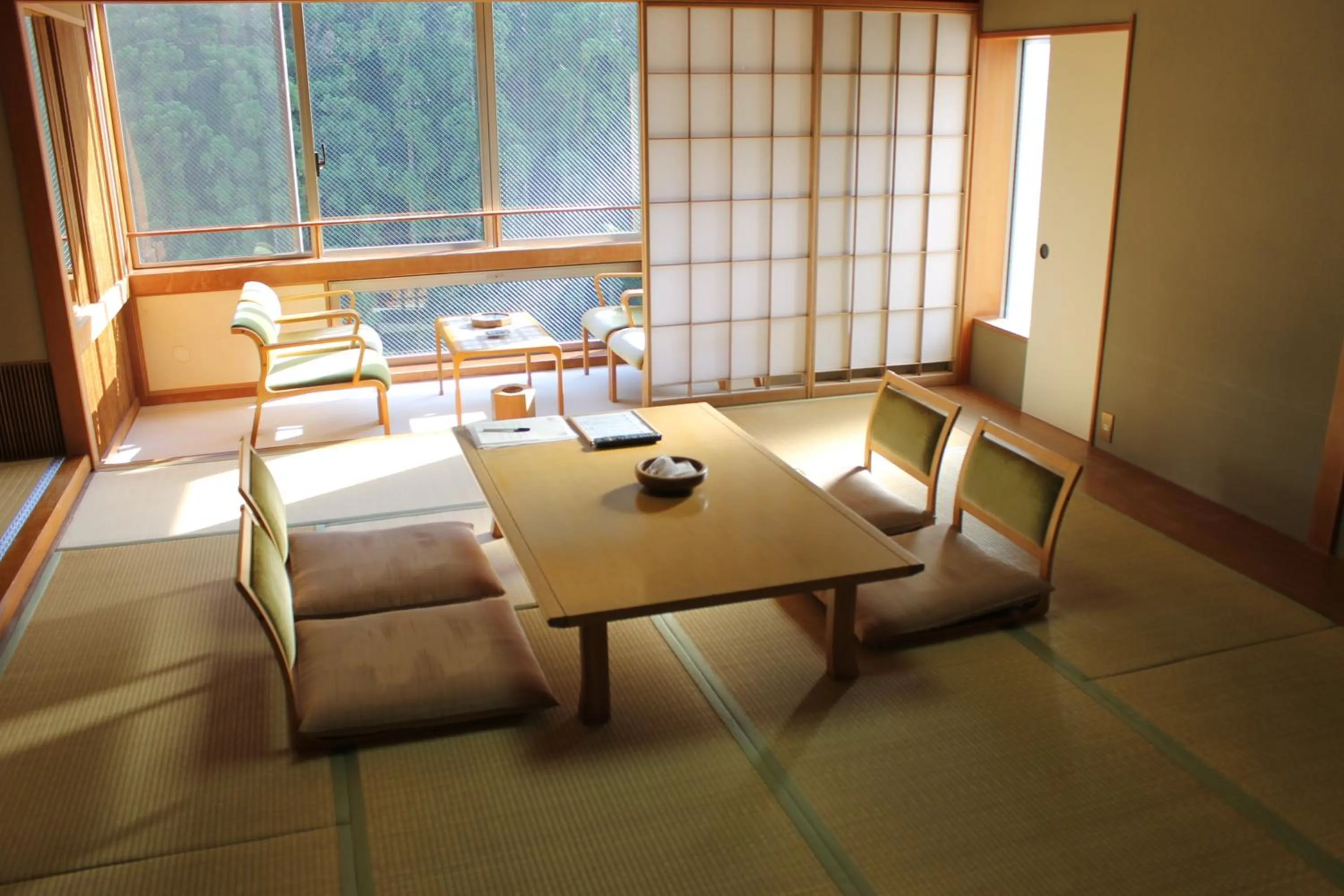 Seating area in Sansuikan Kawayu Midoriya