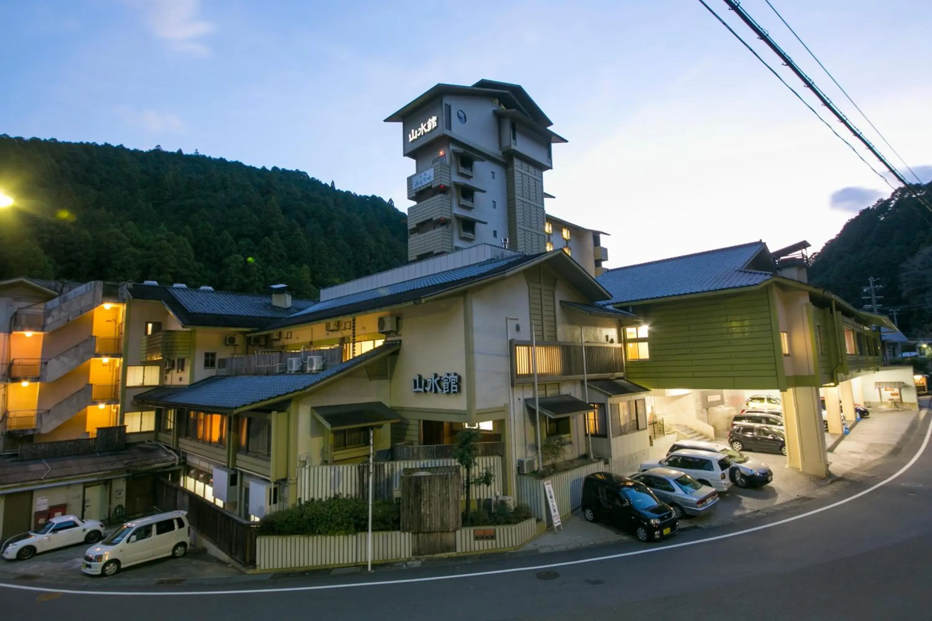 Property building in Sansuikan Kawayu Midoriya Property building in Sansuikan Kawayu Midoriya