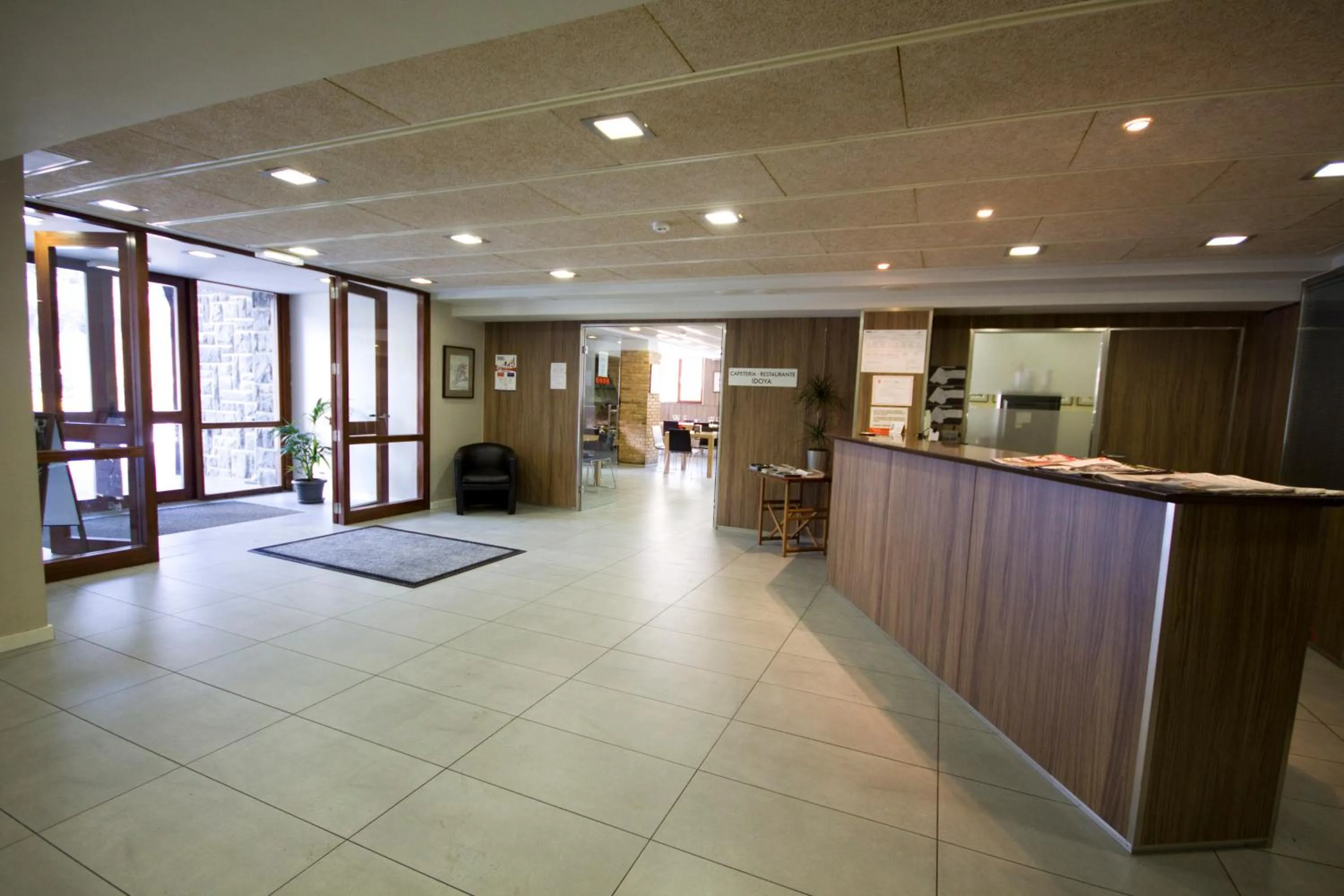 Lobby or reception in Hotel y Apartamentos SNÖ Isaba