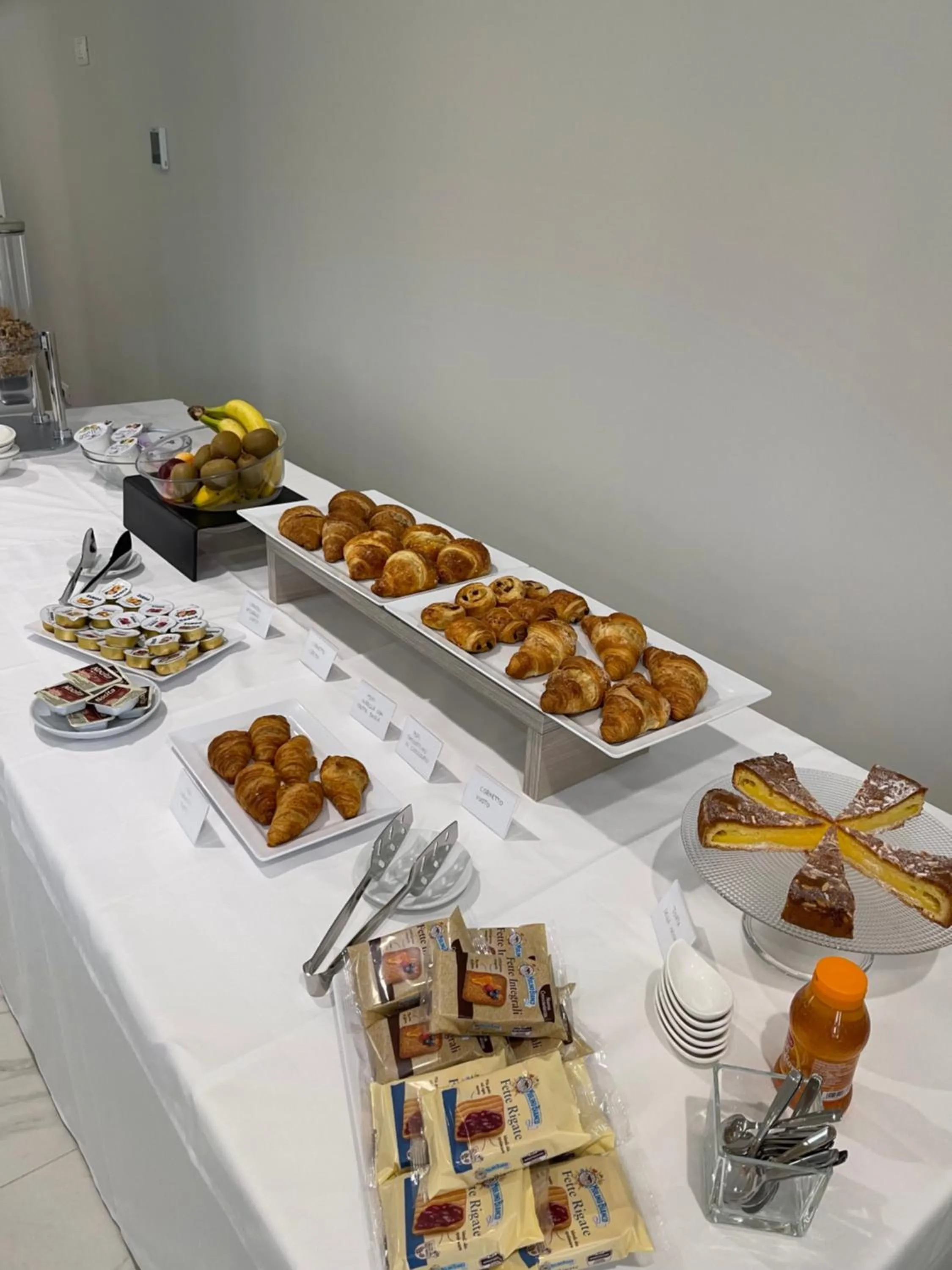 Breakfast in Hotel Diadema