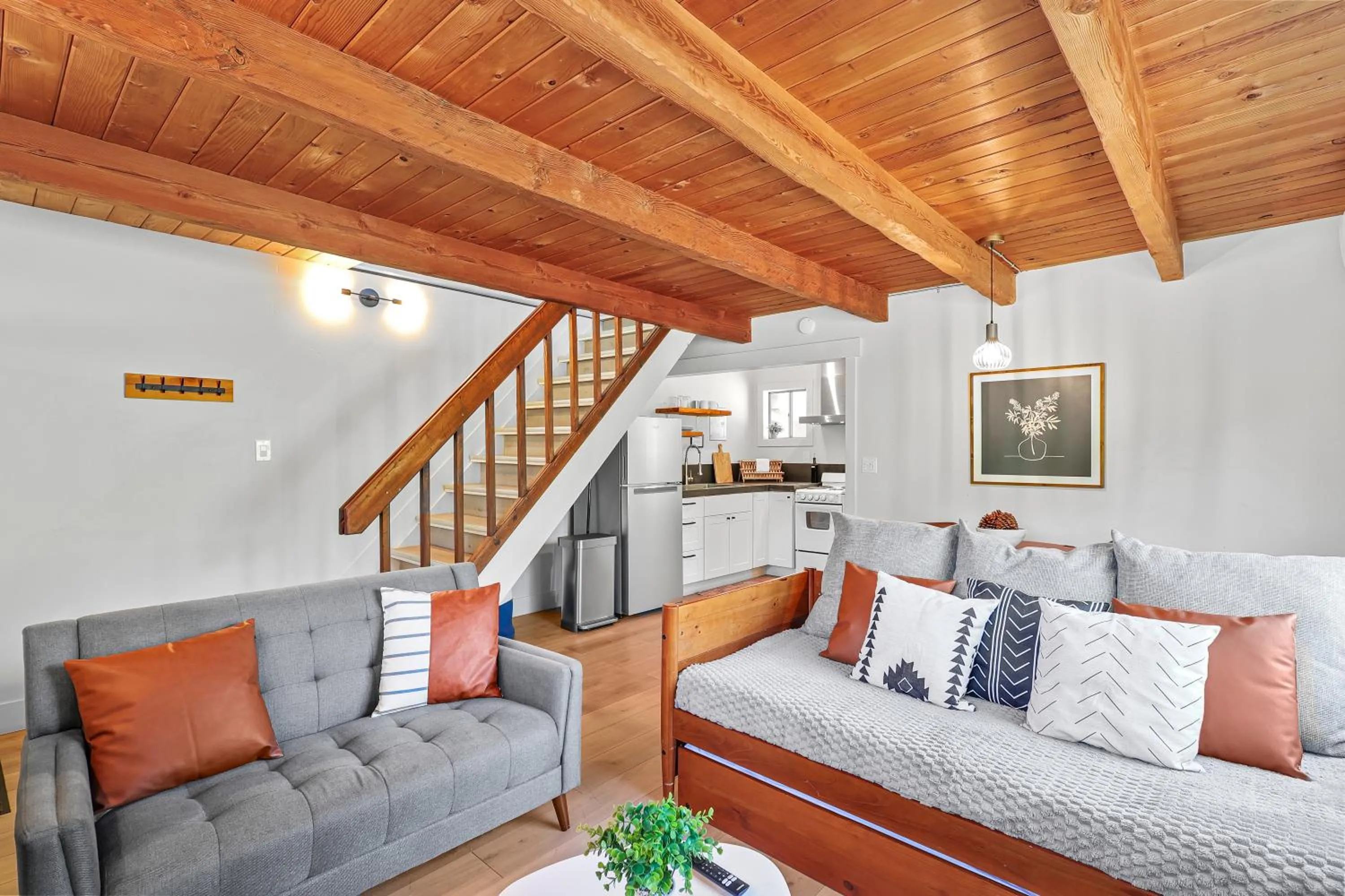 Basecamp Lodge