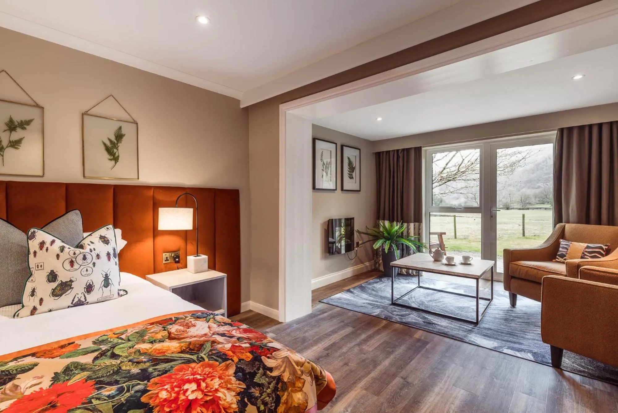 Bedroom, Bed in Borrowdale Gates Hotel