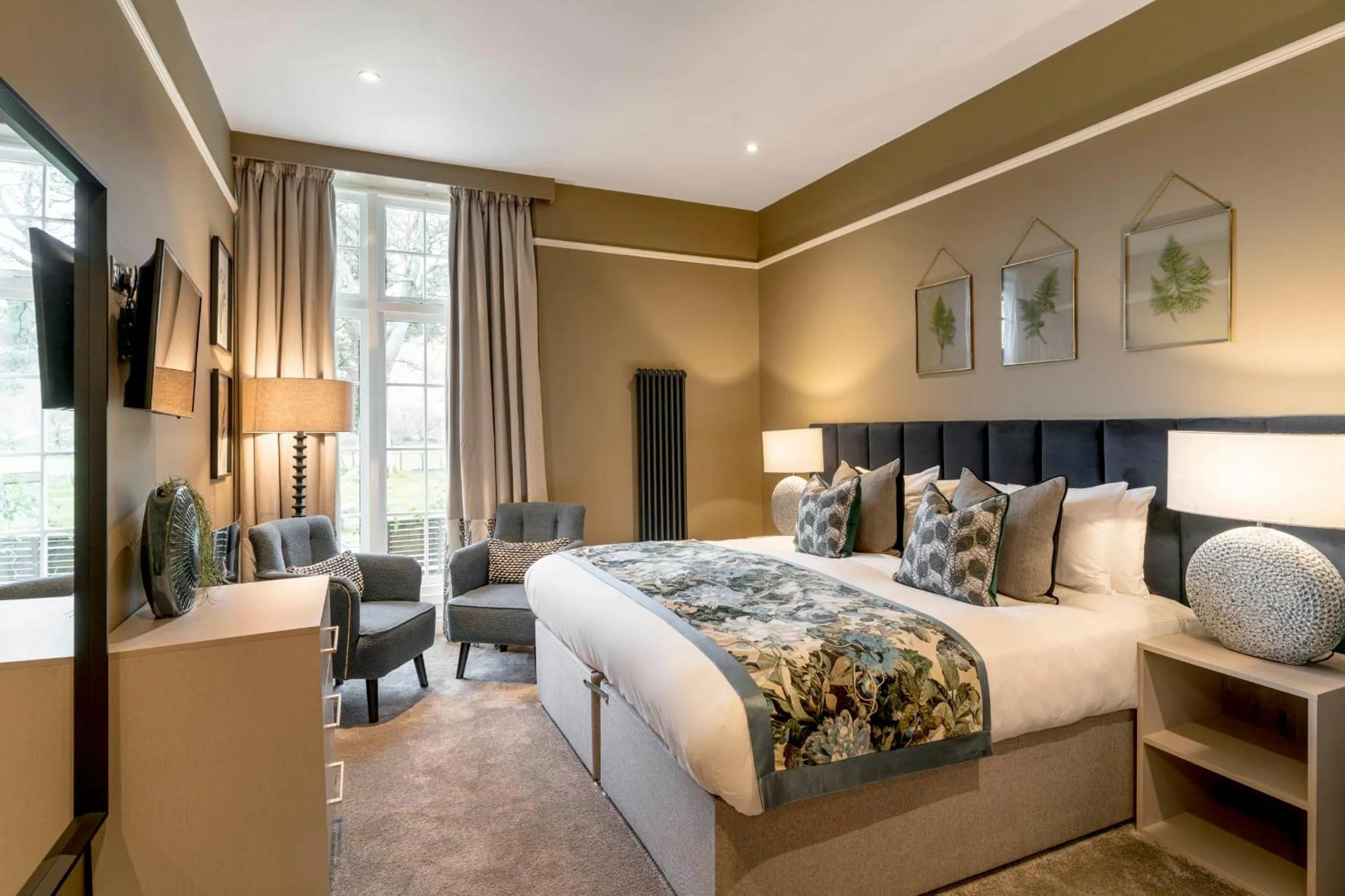 Bedroom, Bed in Borrowdale Gates Hotel