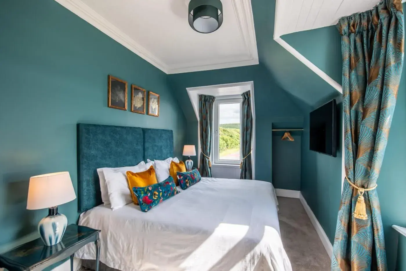 Deluxe Double Room with Sea View in Aultbea Hotel Deluxe Double Room with Sea View in Aultbea Hotel