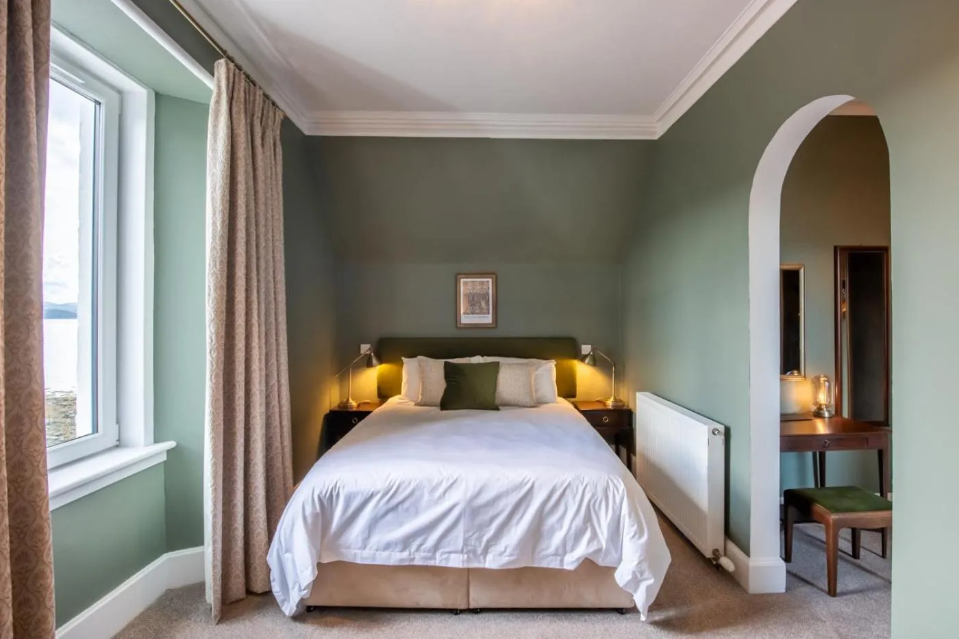 Deluxe Double Room with Side Sea View in Aultbea Hotel