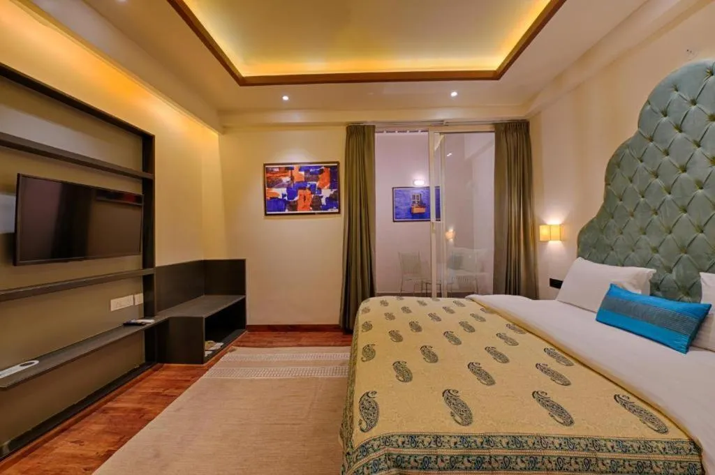 Bed in Gulmohar Mansion - A Boutique Stay