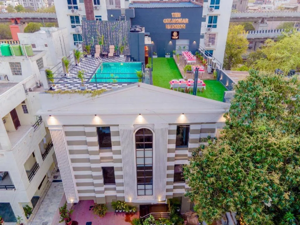 Property building in Gulmohar Mansion - A Boutique Stay
