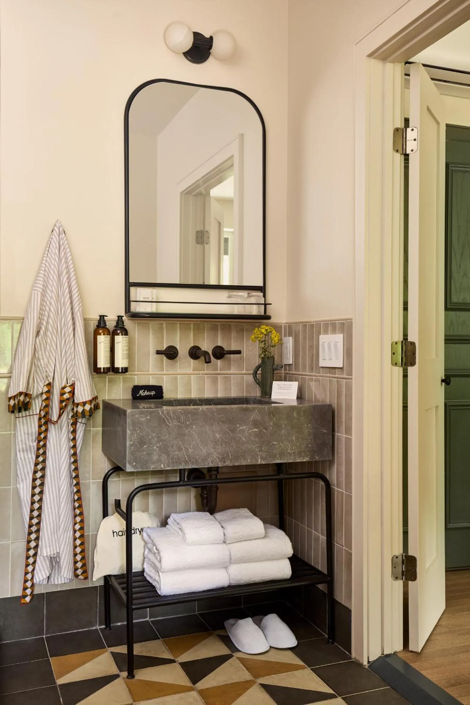 Bathroom in Hotel Anna & Bel