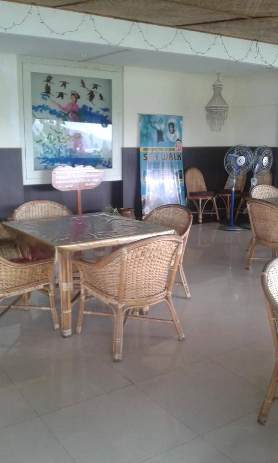 Restaurant/places to eat in Hotel Shompen