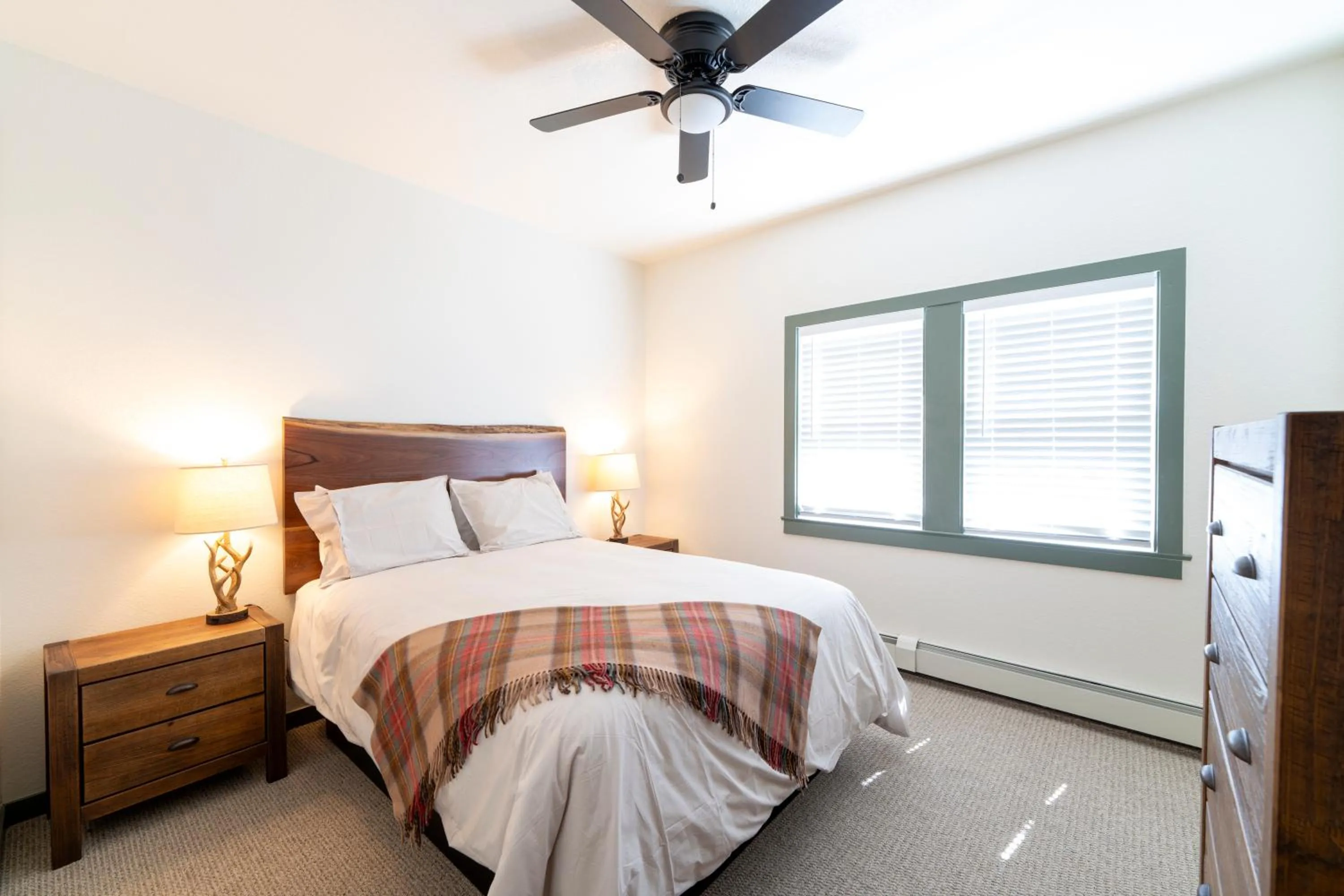 Standard Queen Room - single occupancy in Camp Richardson Resort