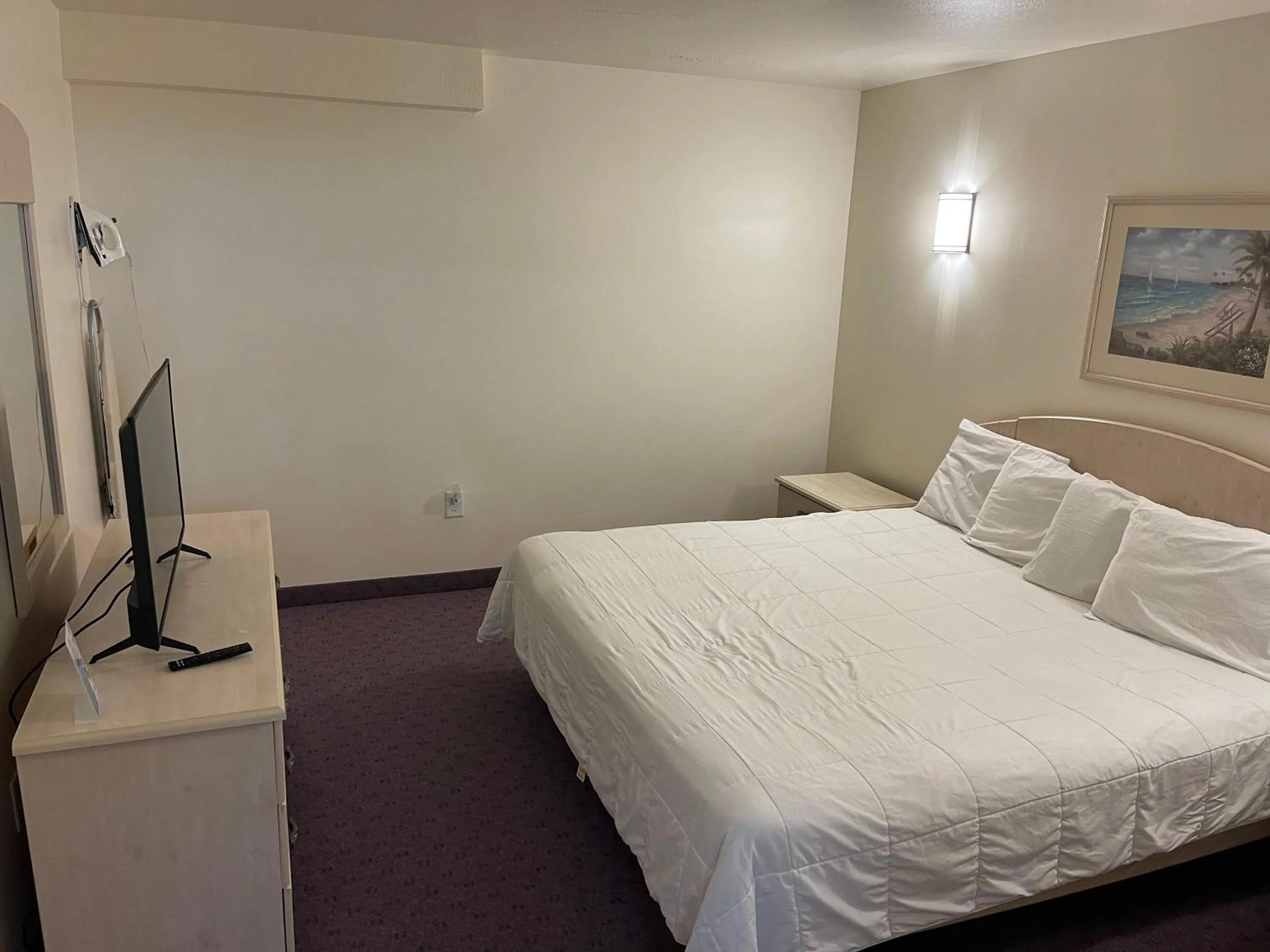 Bedroom, Bed in Montego Bay Resort